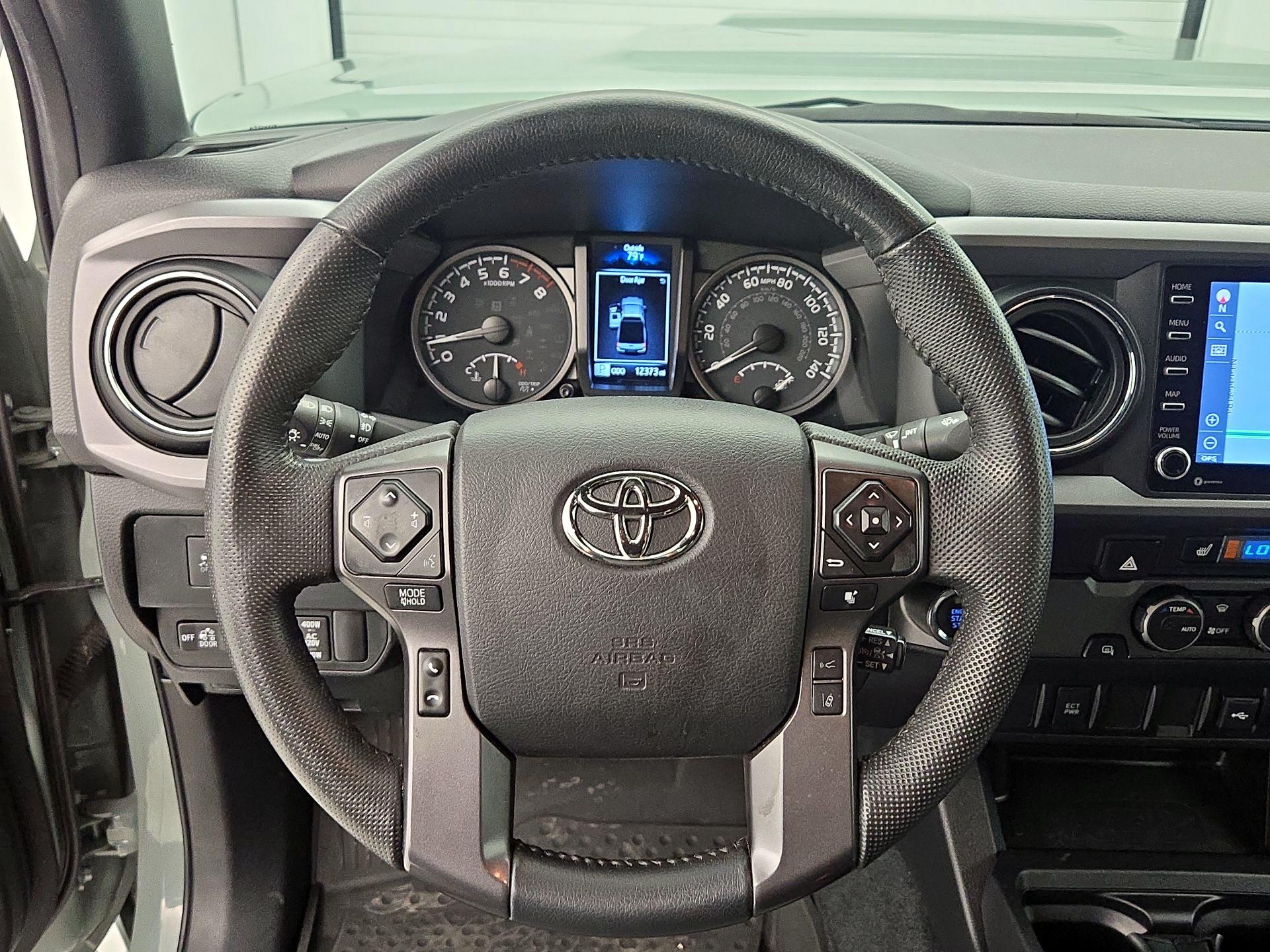 Thumbnail: 2022 Toyota Tacoma - 10