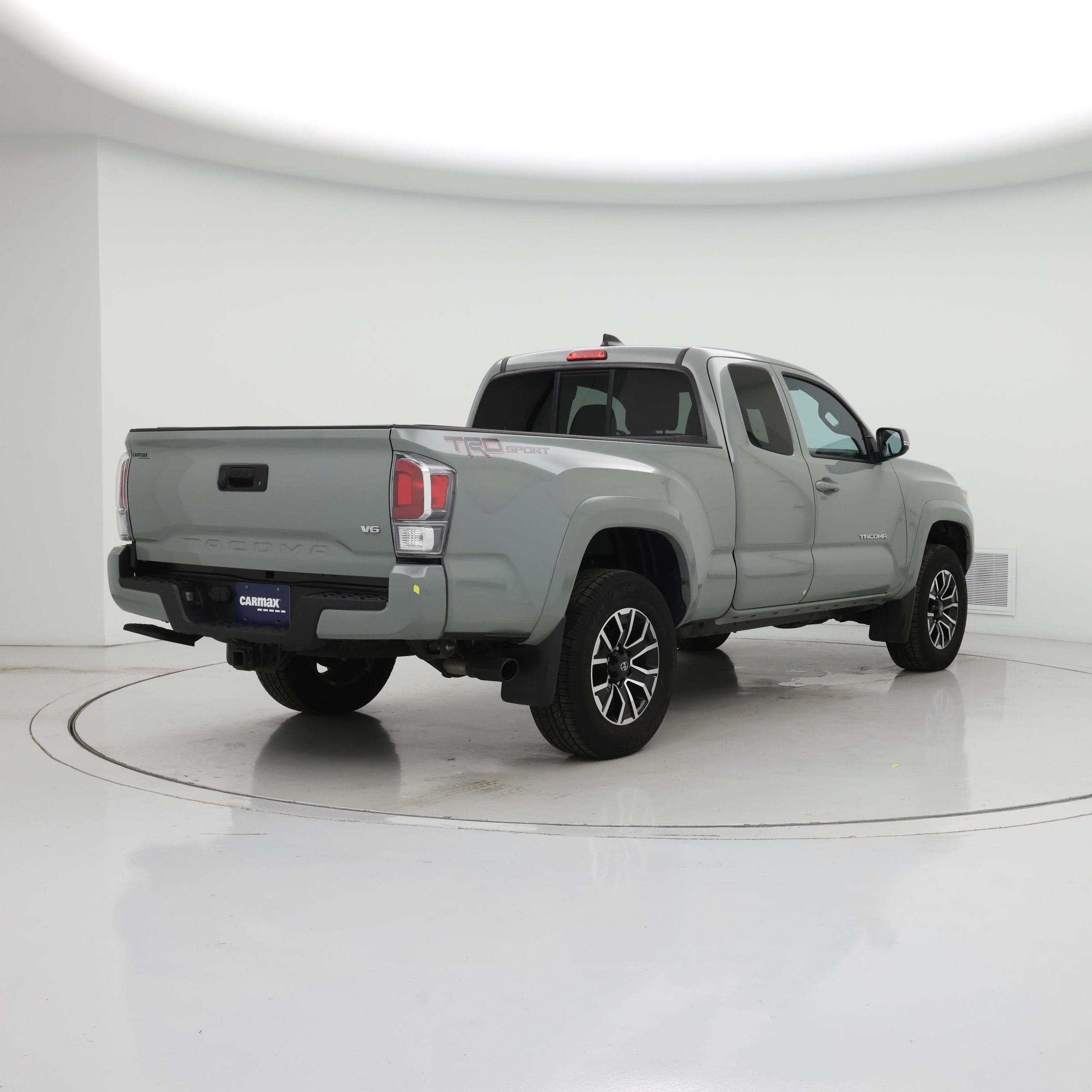 Thumbnail: 2022 Toyota Tacoma - 8