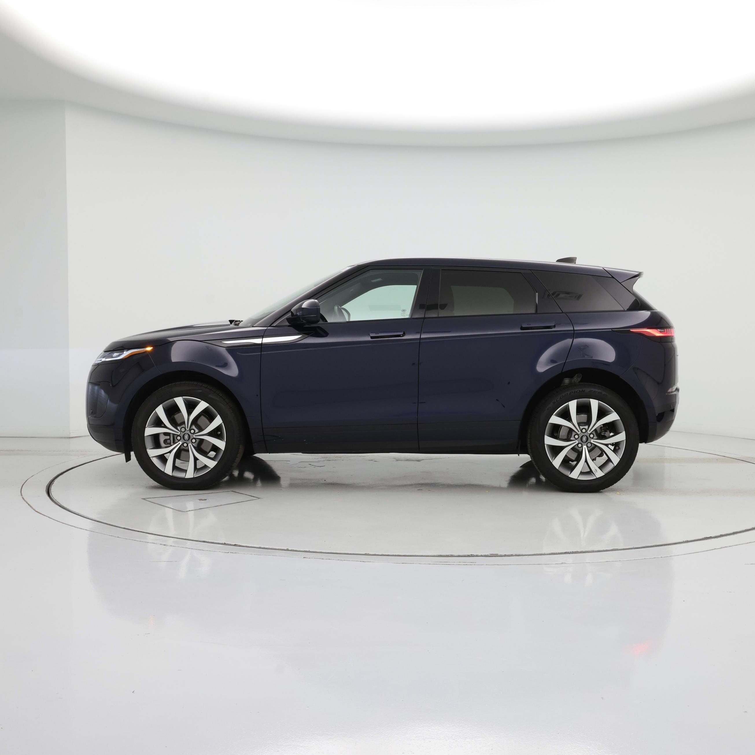 Thumbnail: 2022 Land Rover Range Rover Evoque - 3