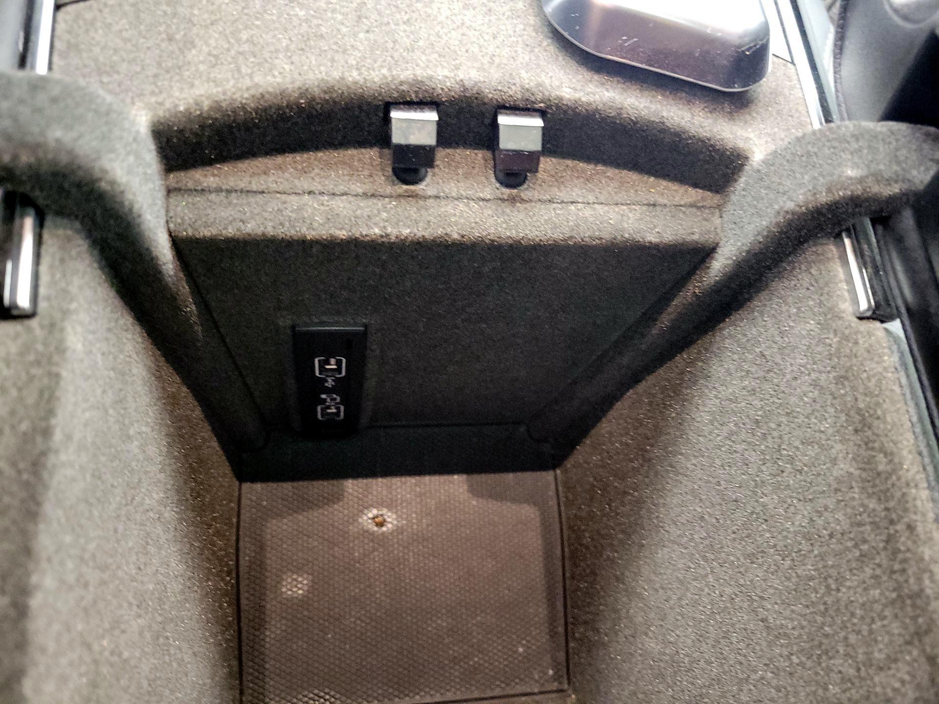 Thumbnail: 2018 Mercedes-Benz GLE - 19