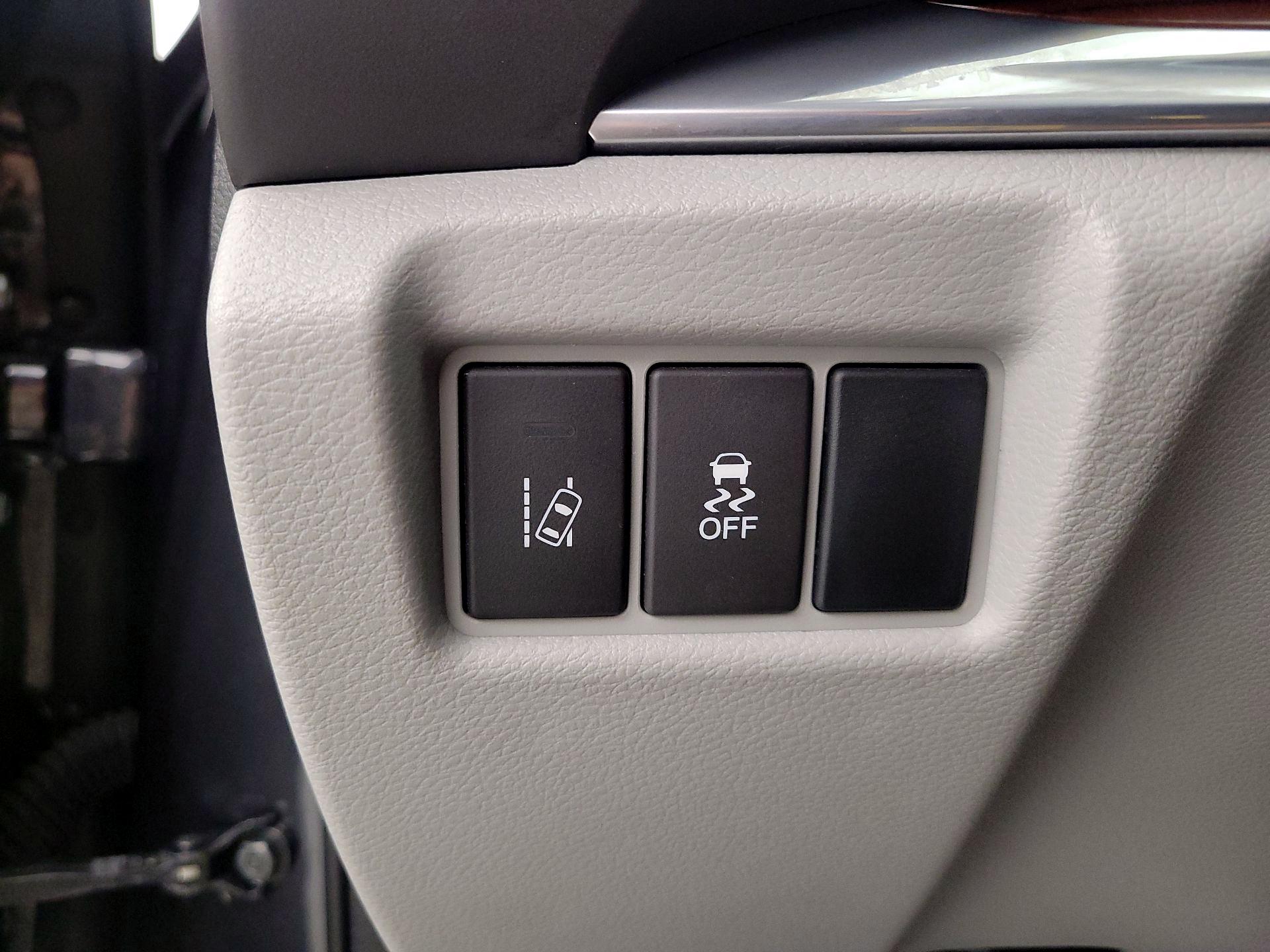 Thumbnail: 2016 Acura MDX - 13