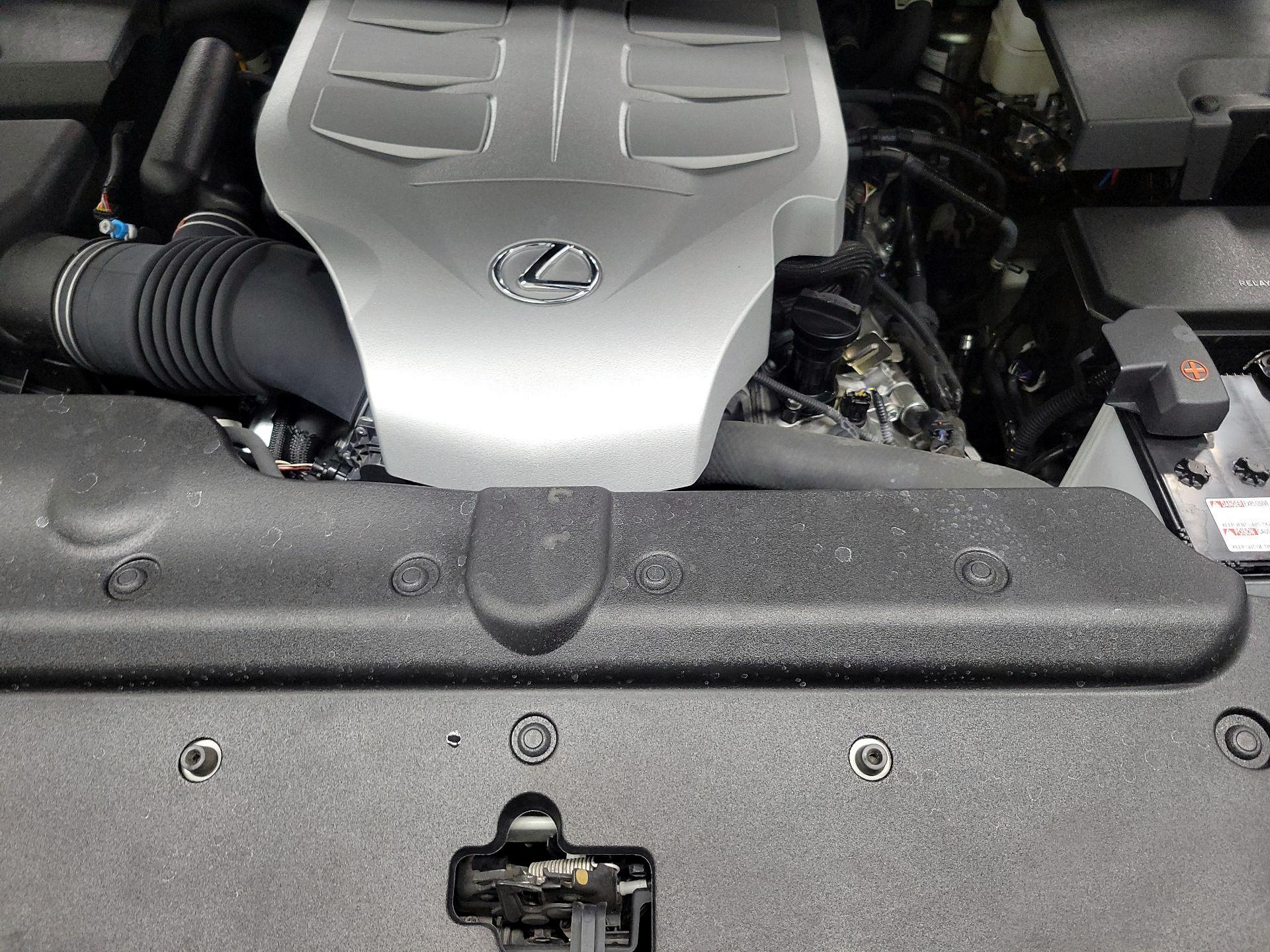 Thumbnail: 2023 Lexus GX - 19