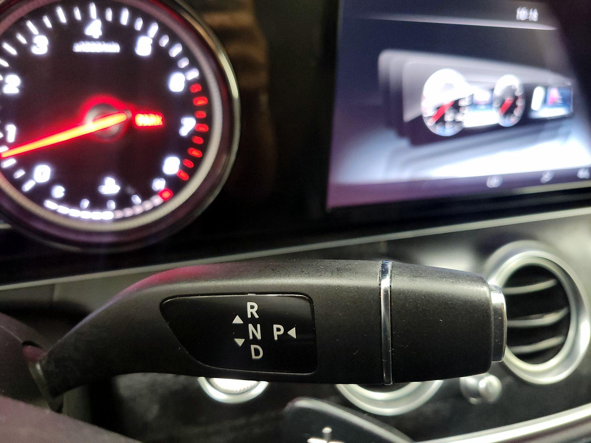 Thumbnail: 2017 Mercedes-Benz E-Class - 18