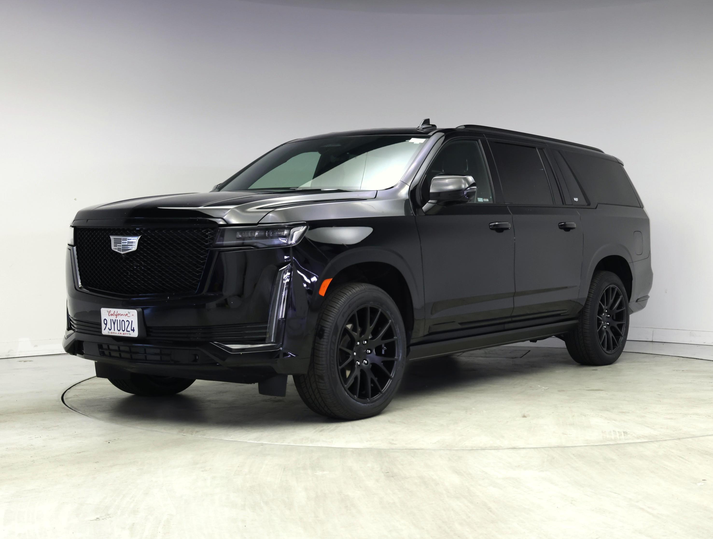 Thumbnail: 2023 Cadillac Escalade - 4