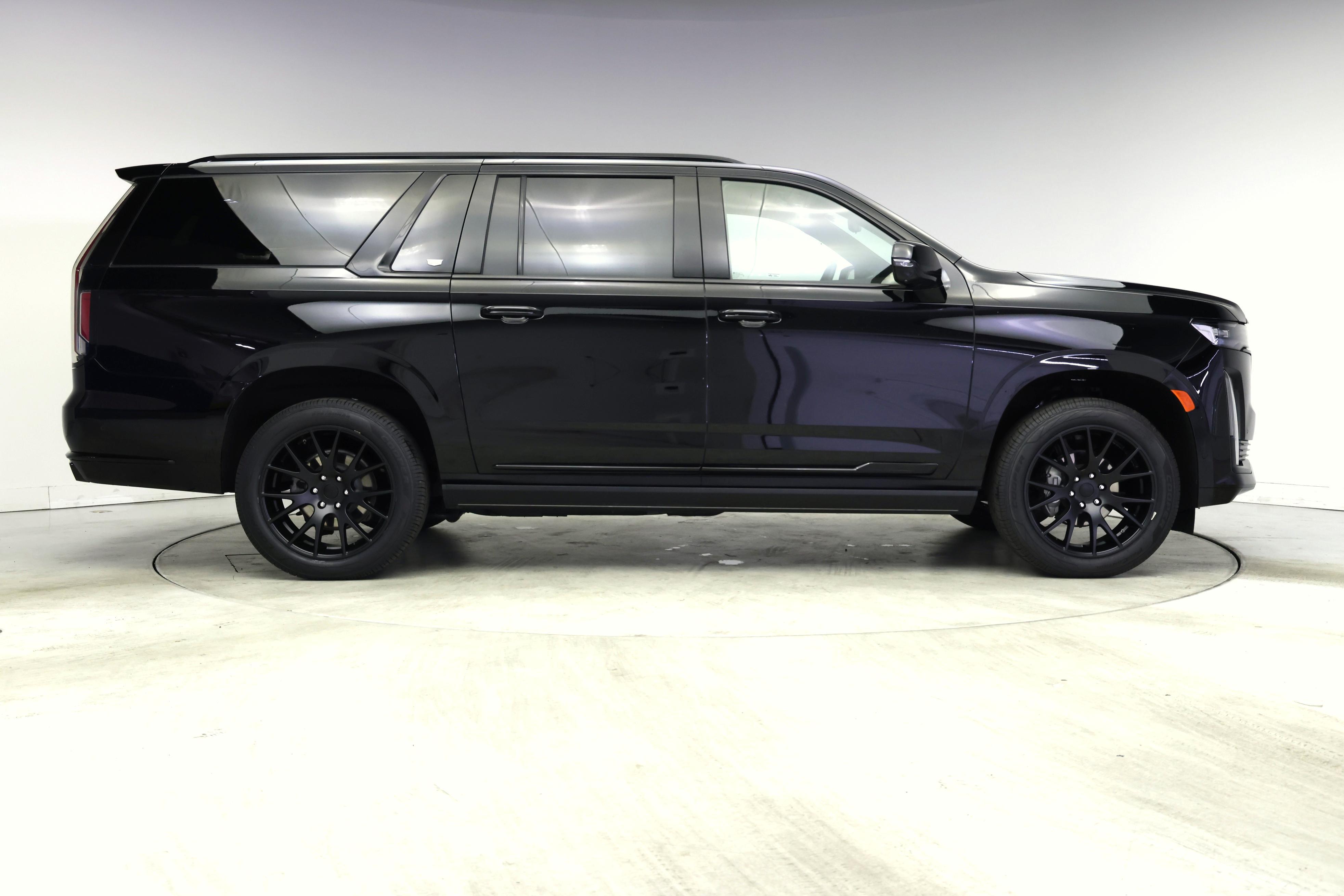 Thumbnail: 2023 Cadillac Escalade - 7