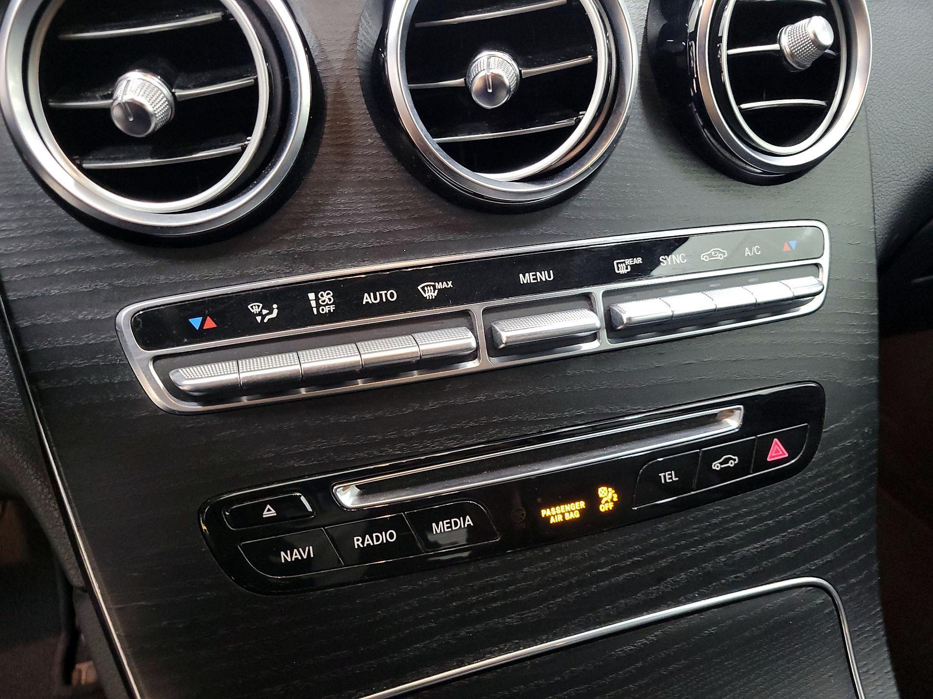 Thumbnail: 2019 Mercedes-Benz GLC - 16