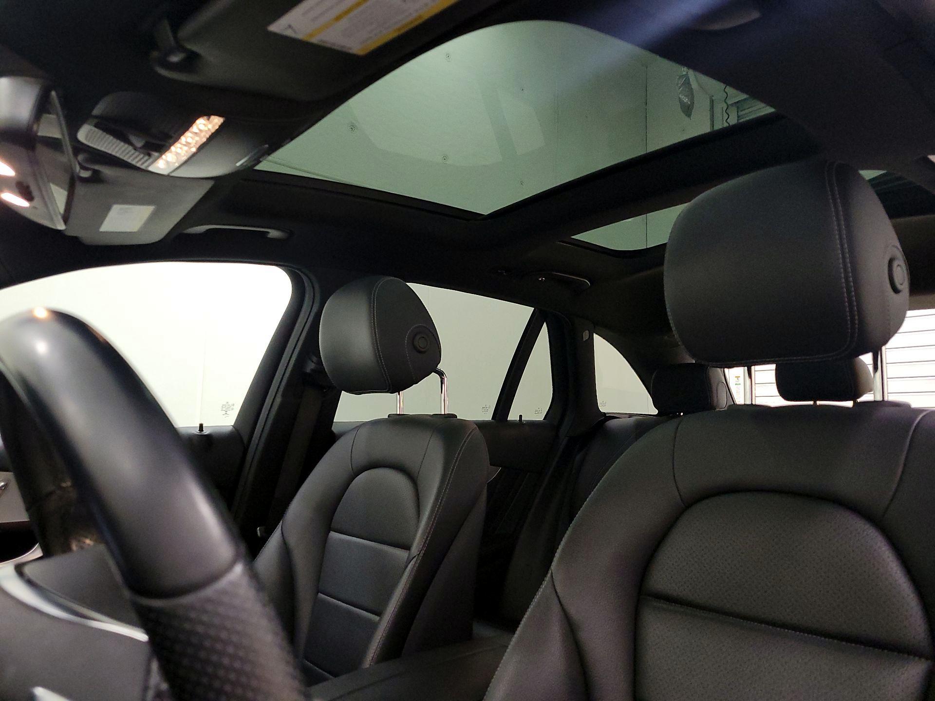 Thumbnail: 2019 Mercedes-Benz GLC - 18