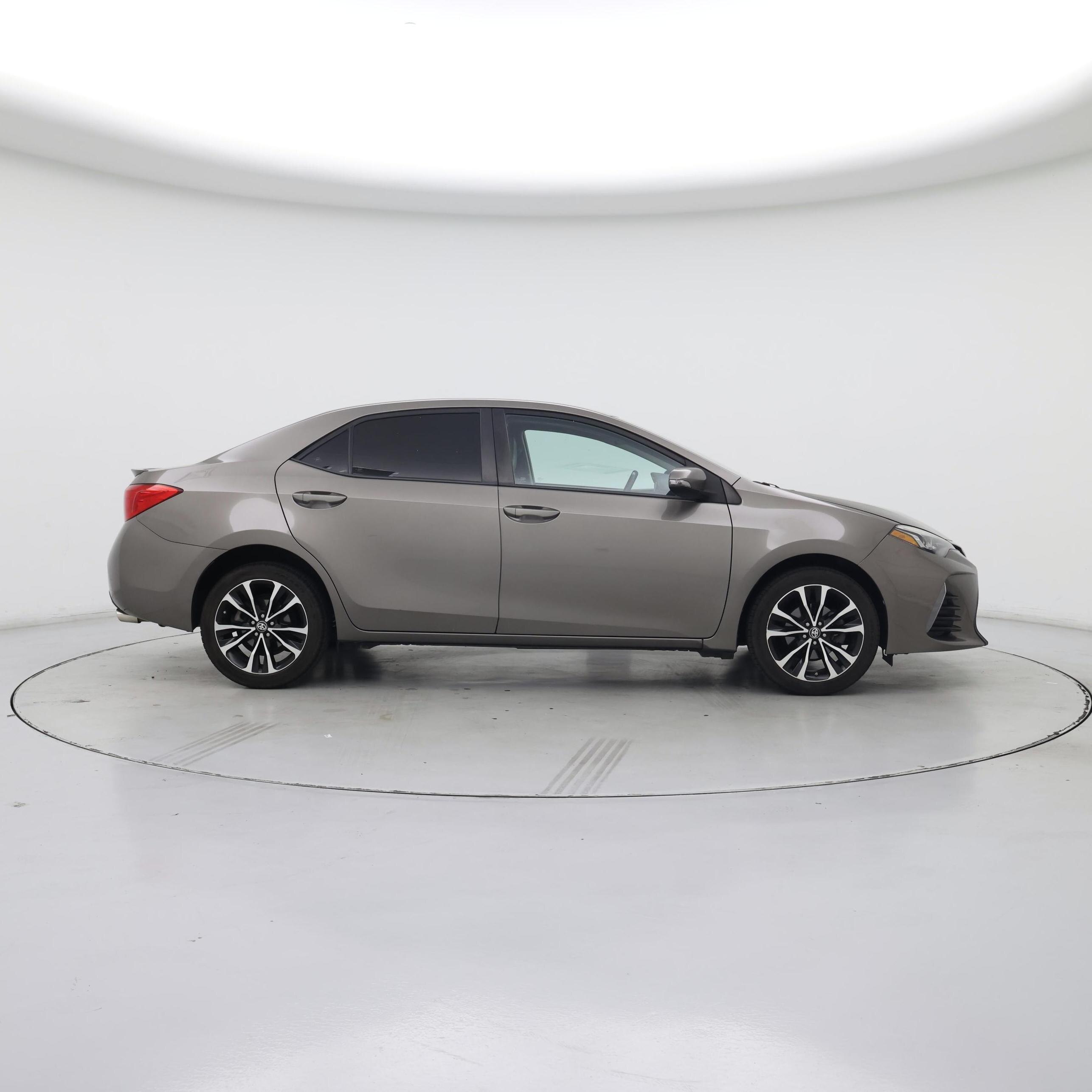 Thumbnail: 2017 Toyota Corolla - 7