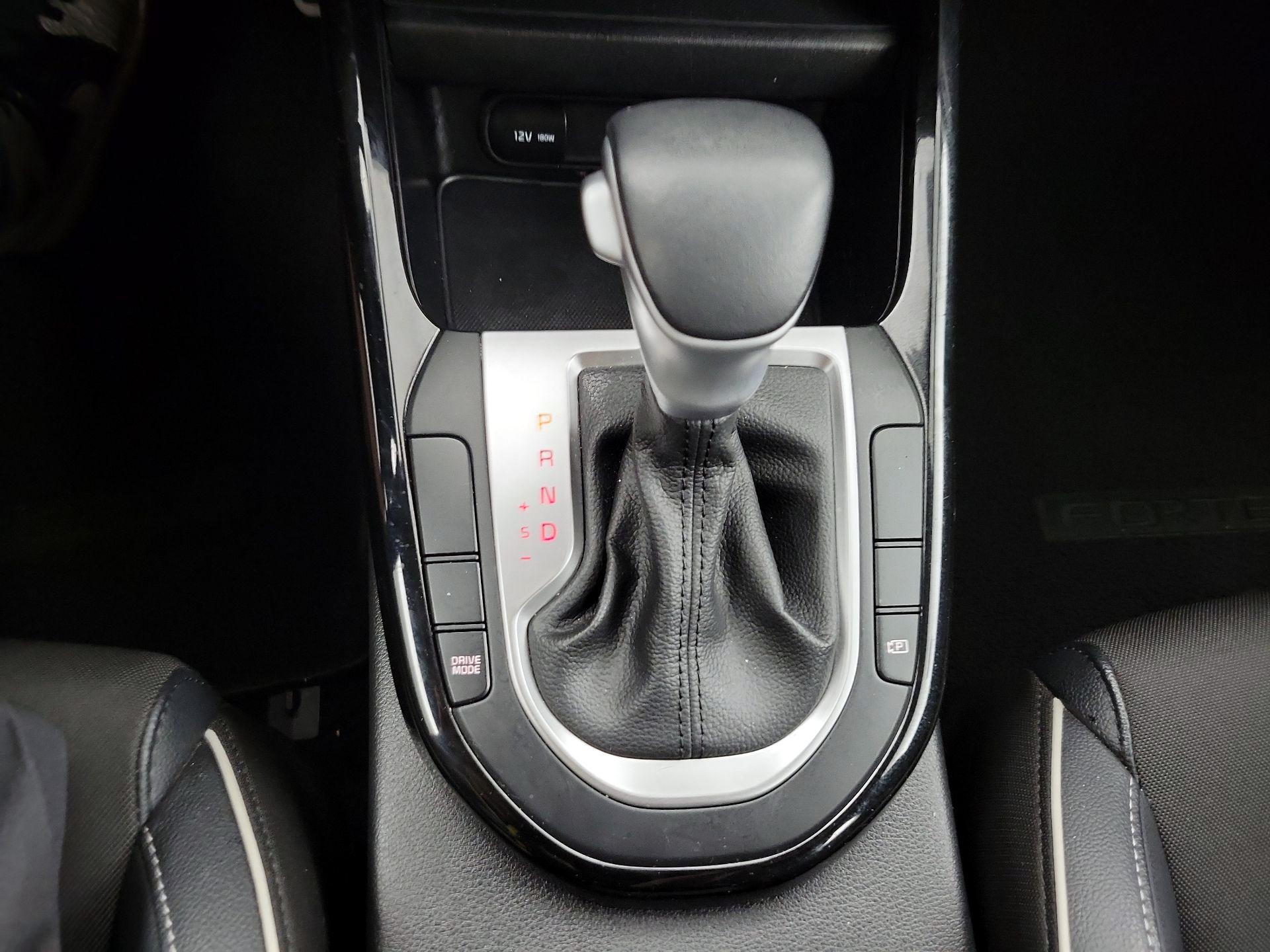 Thumbnail: 2023 Kia Forte - 18