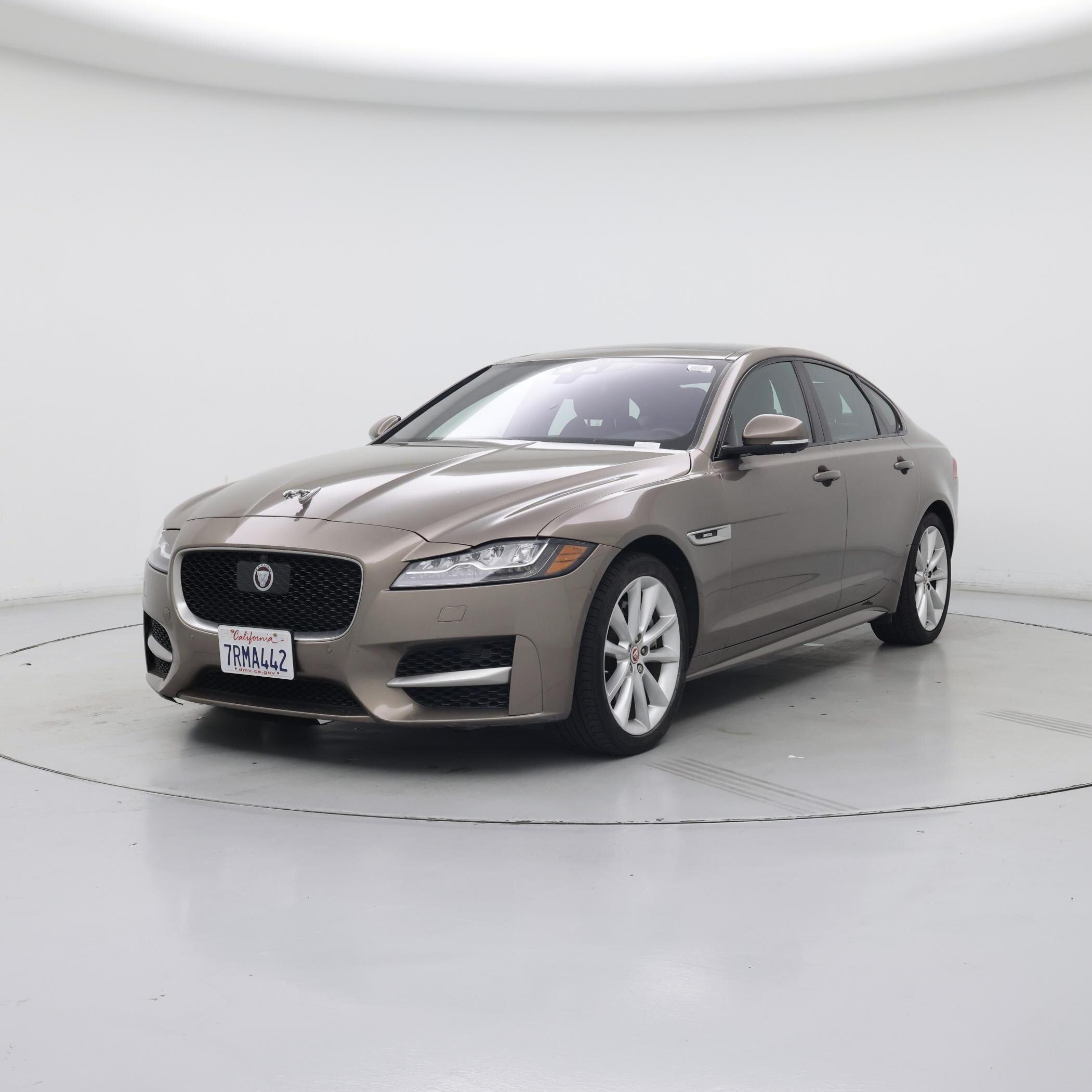 Thumbnail: 2016 Jaguar XF - 4