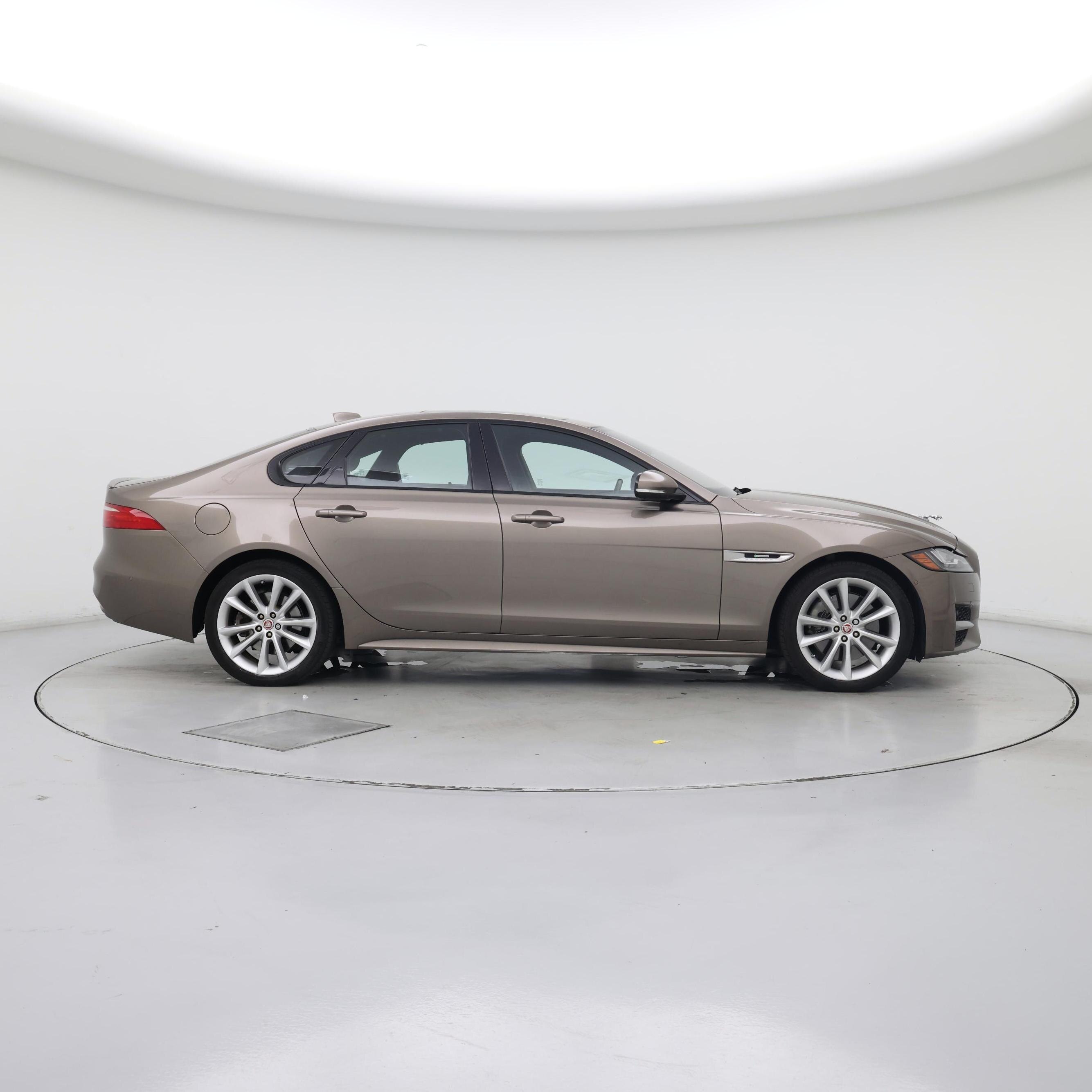 Thumbnail: 2016 Jaguar XF - 7