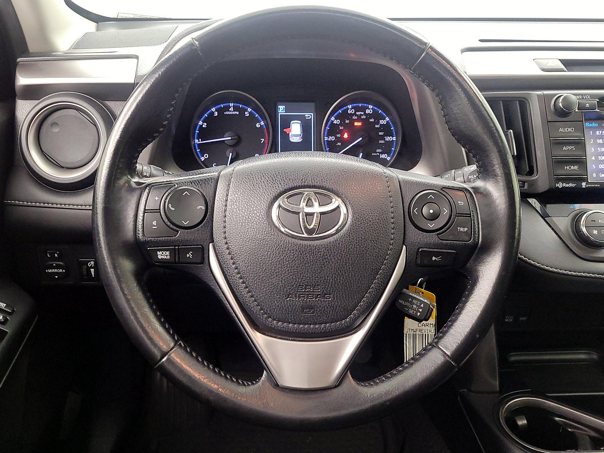 Thumbnail: 2017 Toyota RAV4 - 10