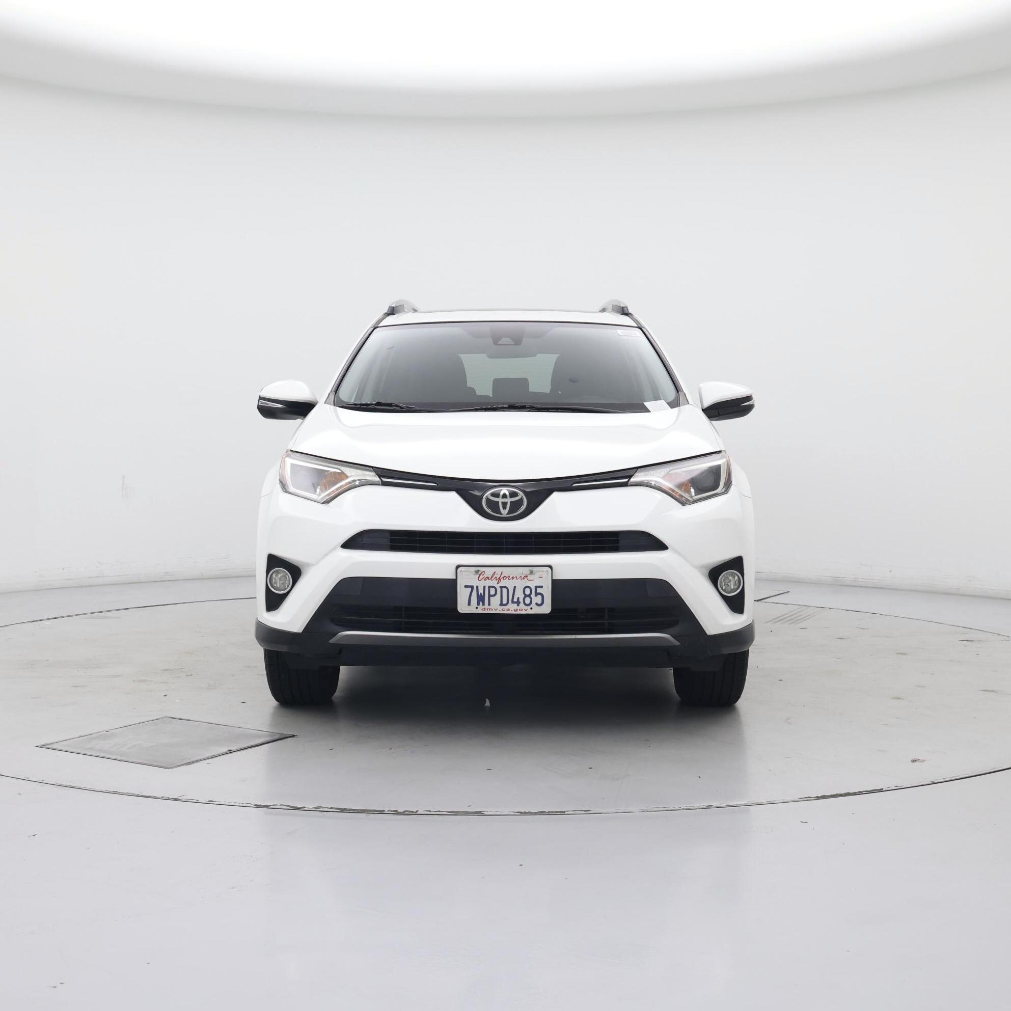 Thumbnail: 2017 Toyota RAV4 - 5