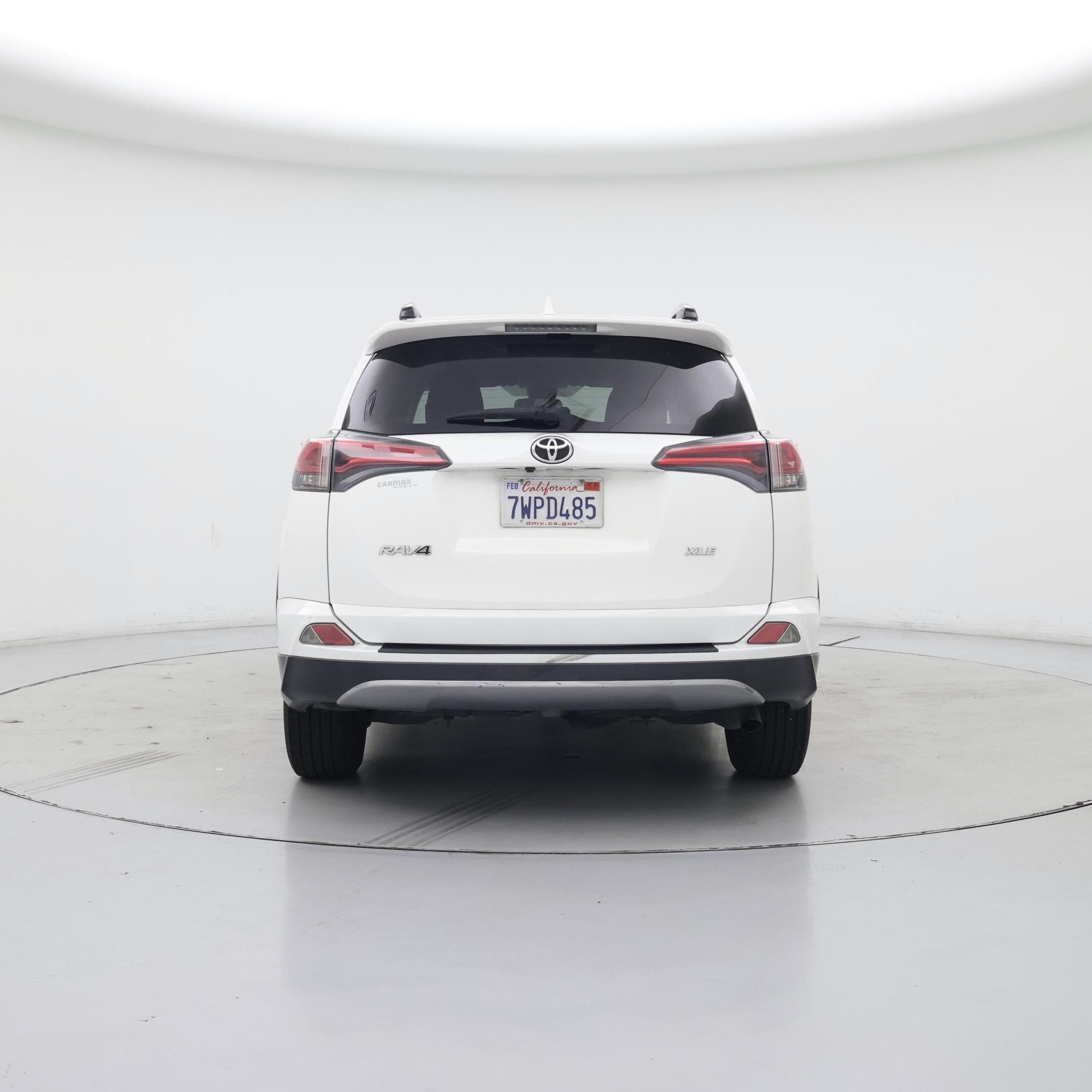 Thumbnail: 2017 Toyota RAV4 - 6