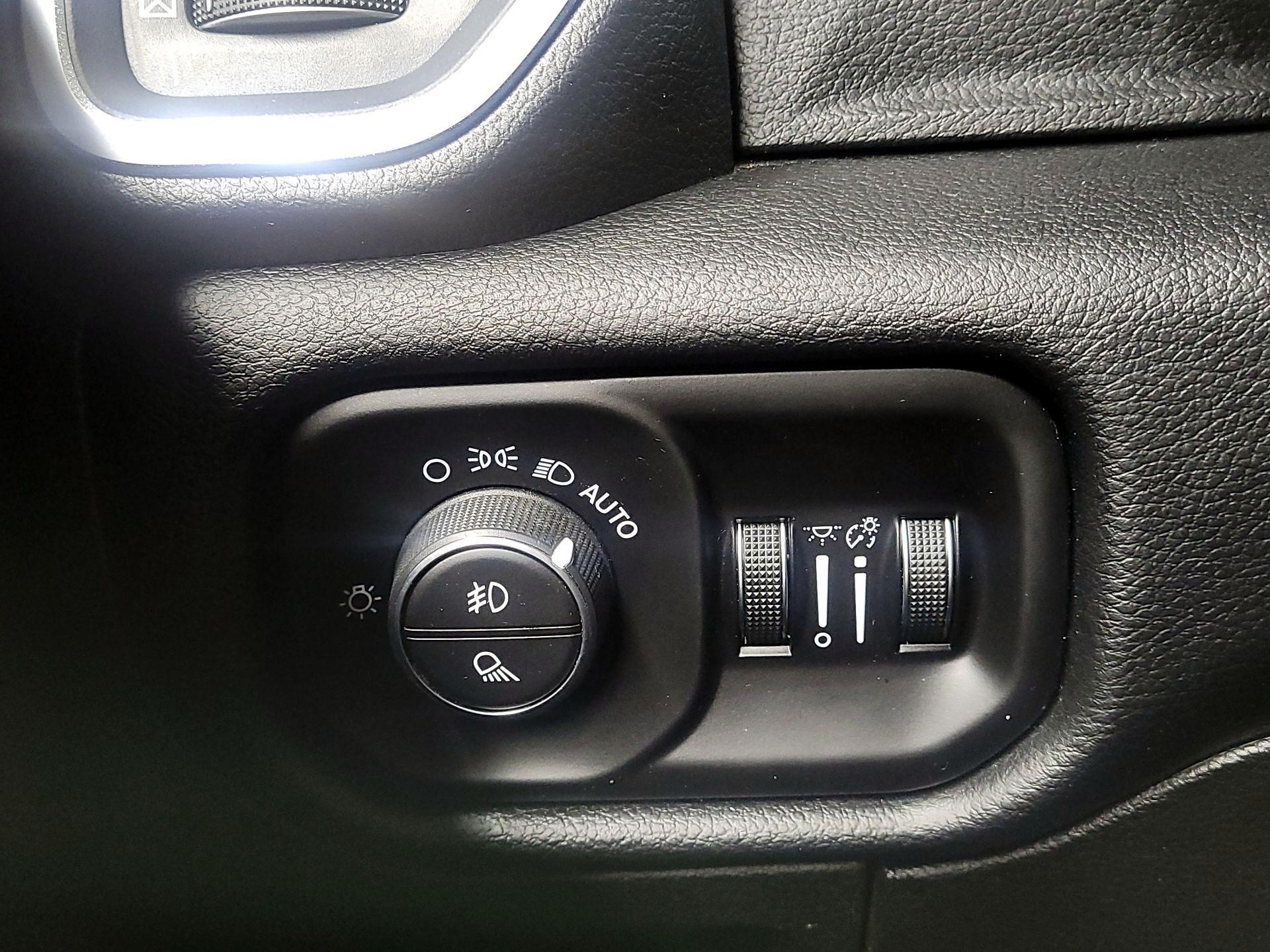 Thumbnail: 2020 RAM 1500 - 13