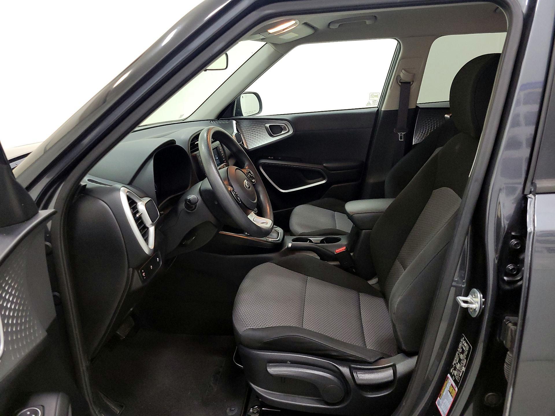 Thumbnail: 2020 Kia Soul - 11