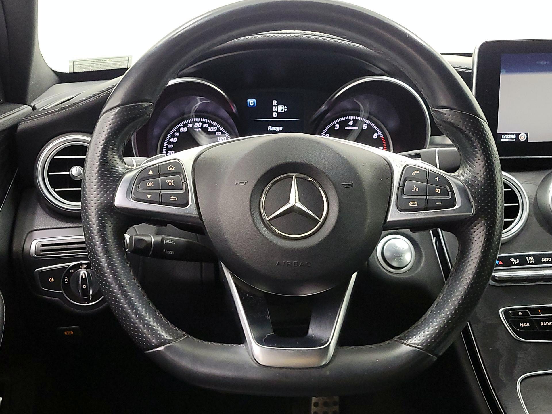Thumbnail: 2015 Mercedes-Benz C-Class - 10