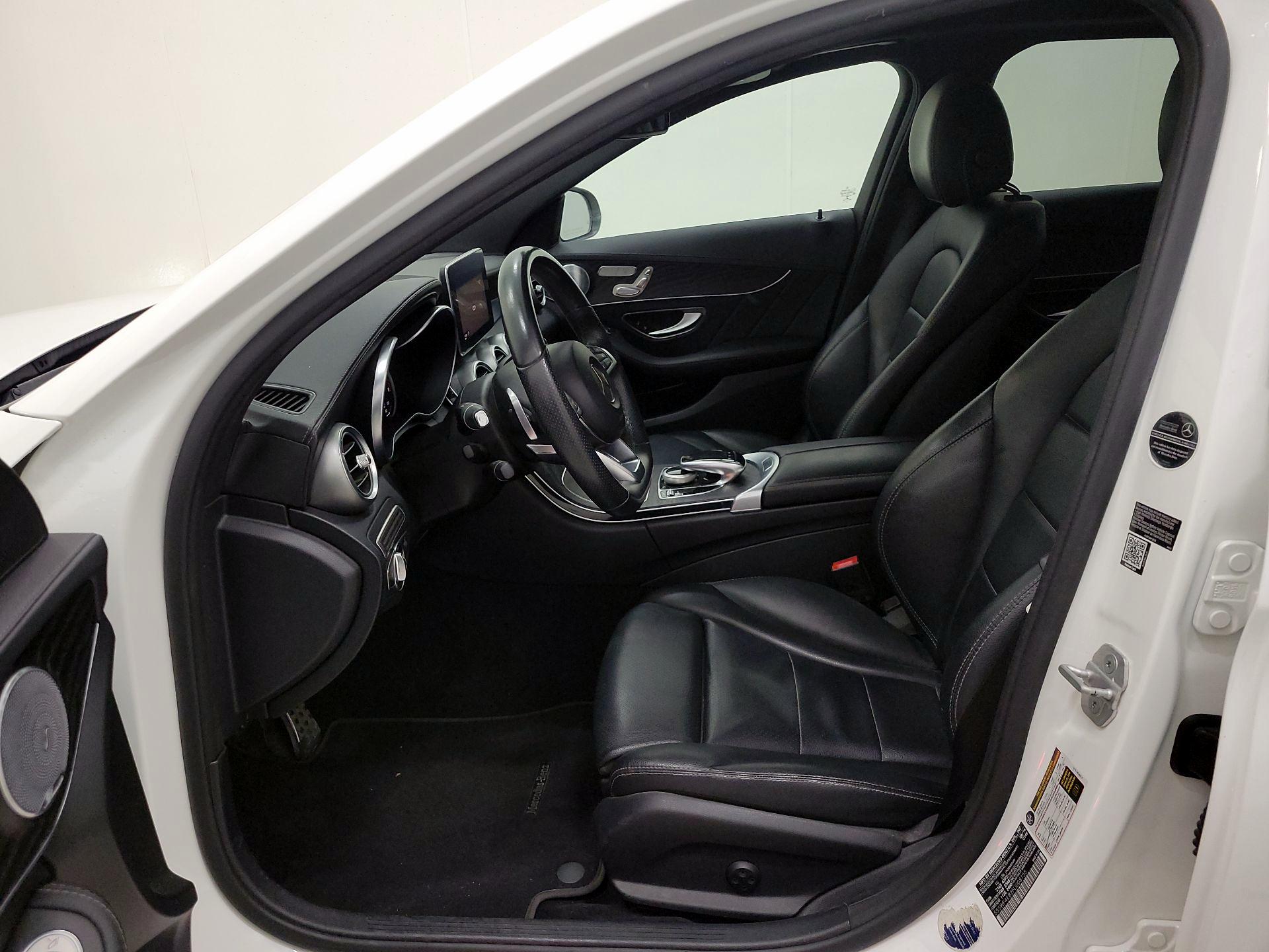 Thumbnail: 2015 Mercedes-Benz C-Class - 11