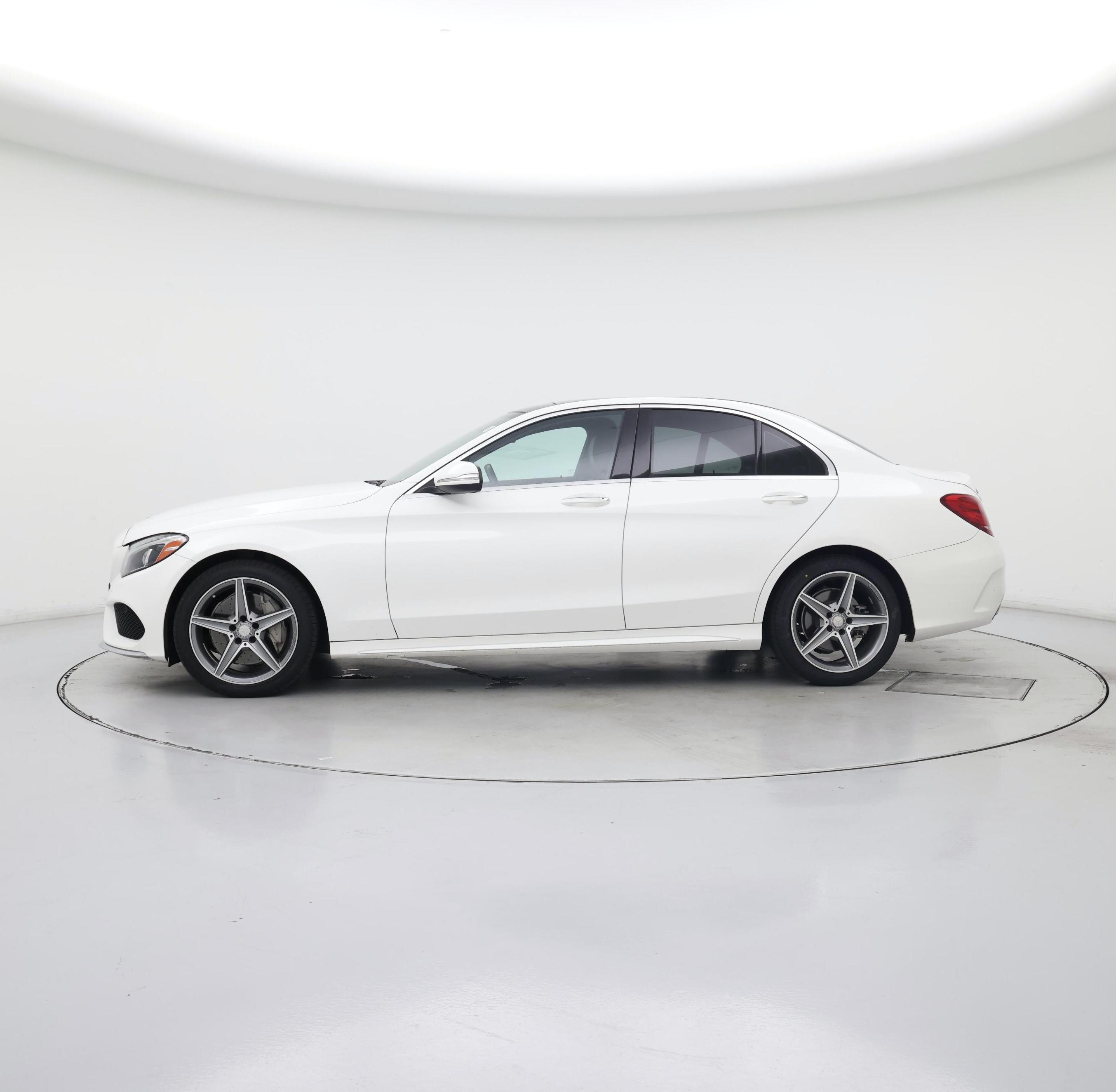 Thumbnail: 2015 Mercedes-Benz C-Class - 3