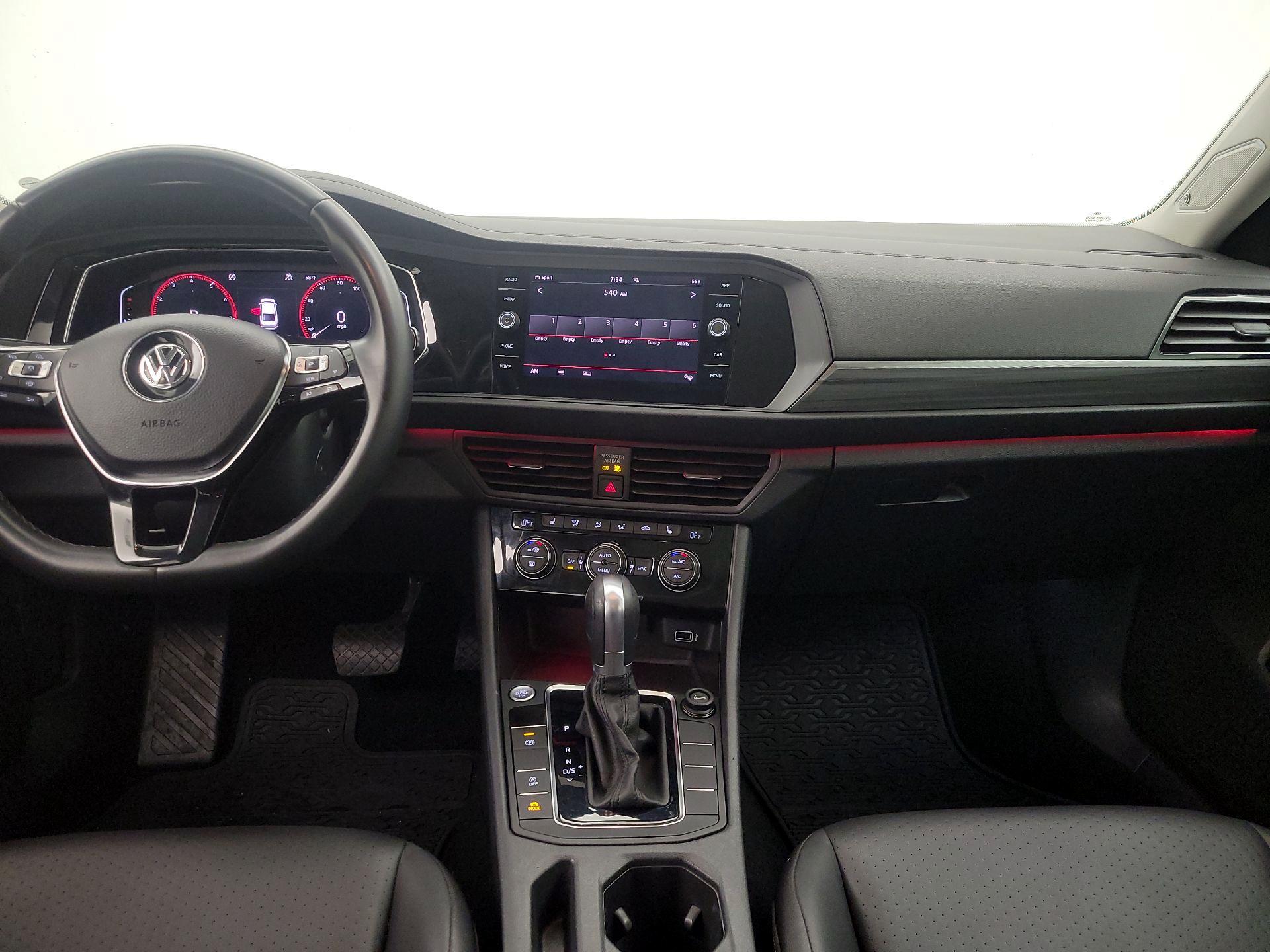 Thumbnail: 2019 Volkswagen Jetta - 9