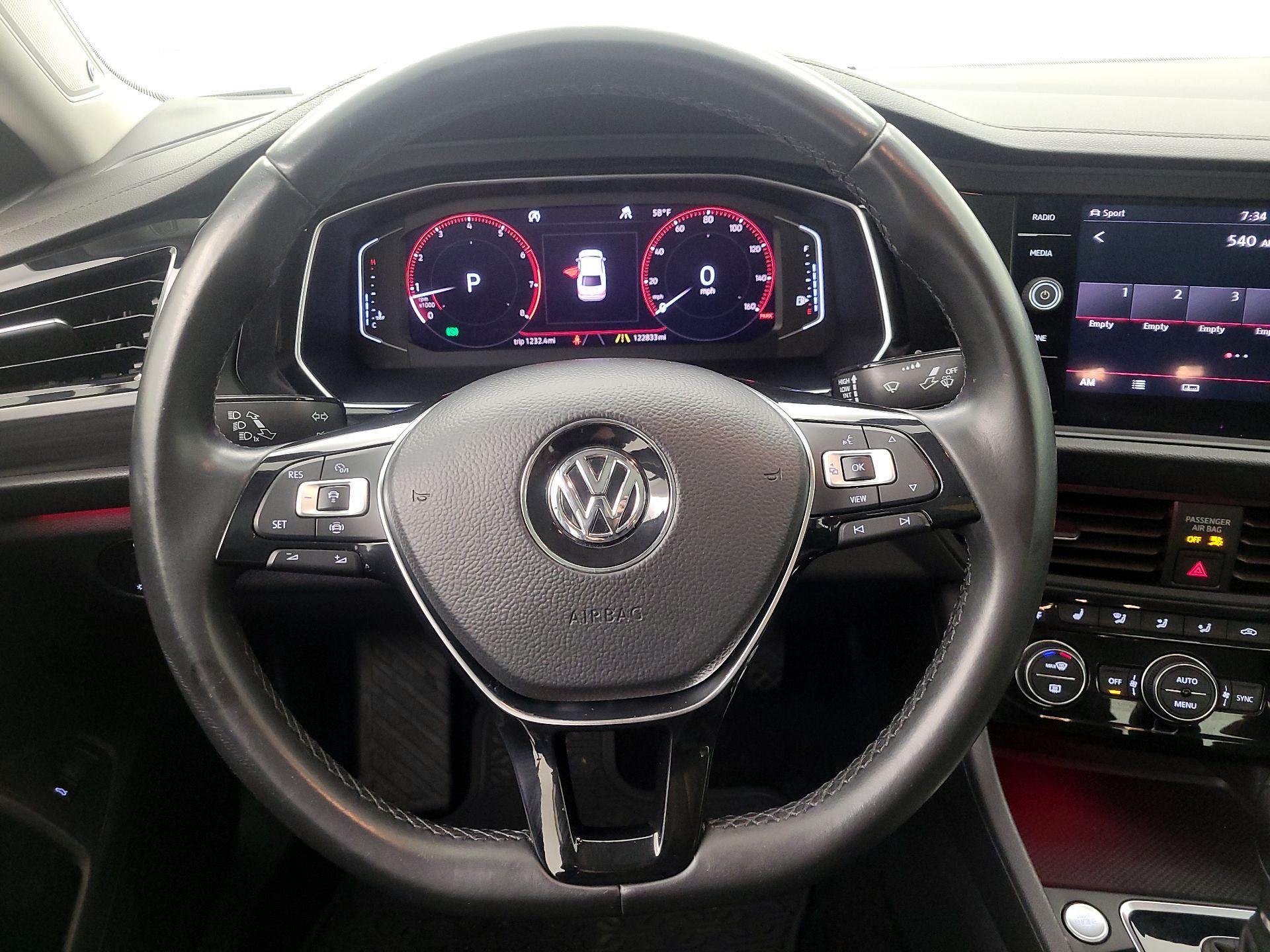 Thumbnail: 2019 Volkswagen Jetta - 10