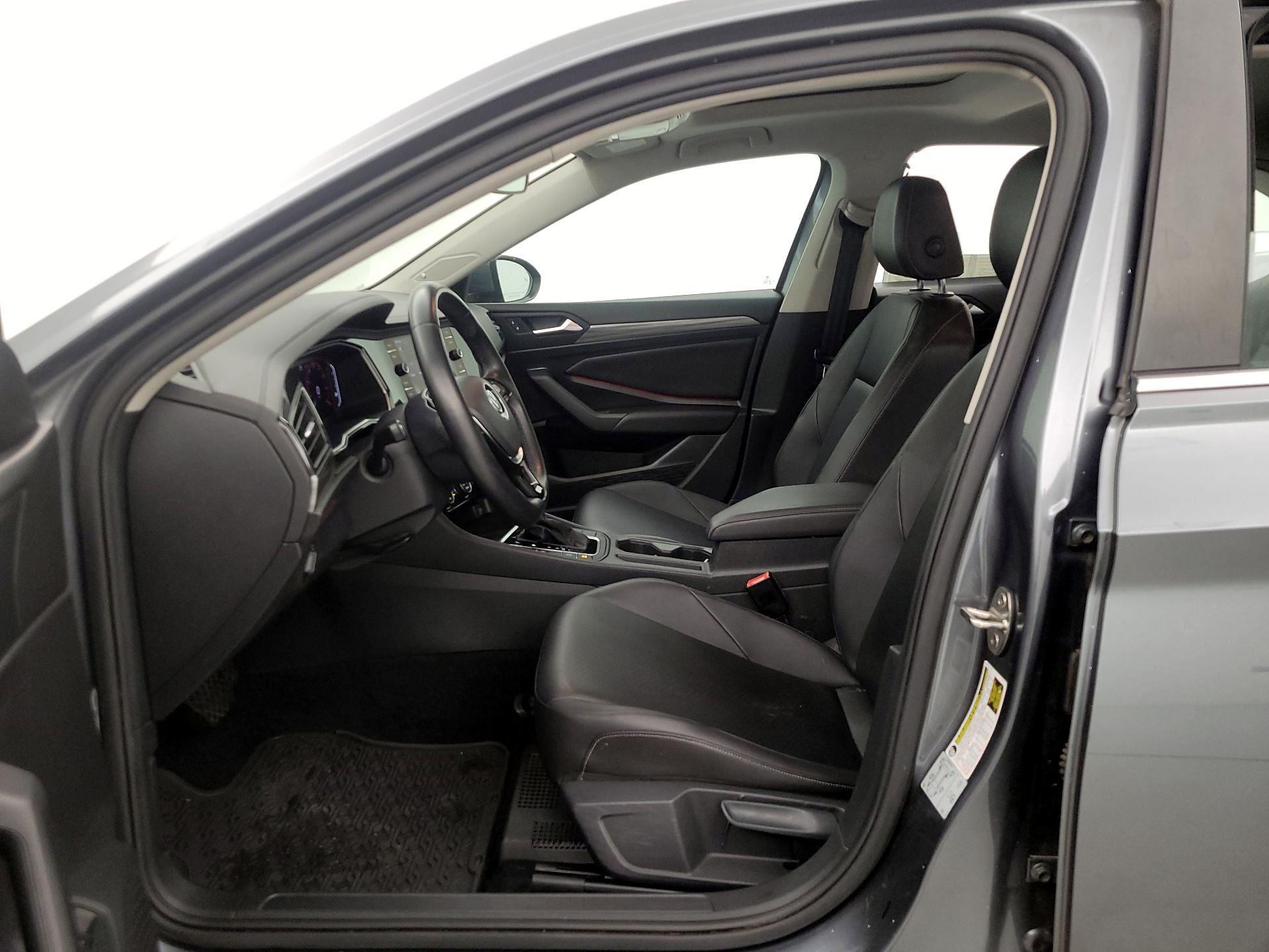 Thumbnail: 2019 Volkswagen Jetta - 11