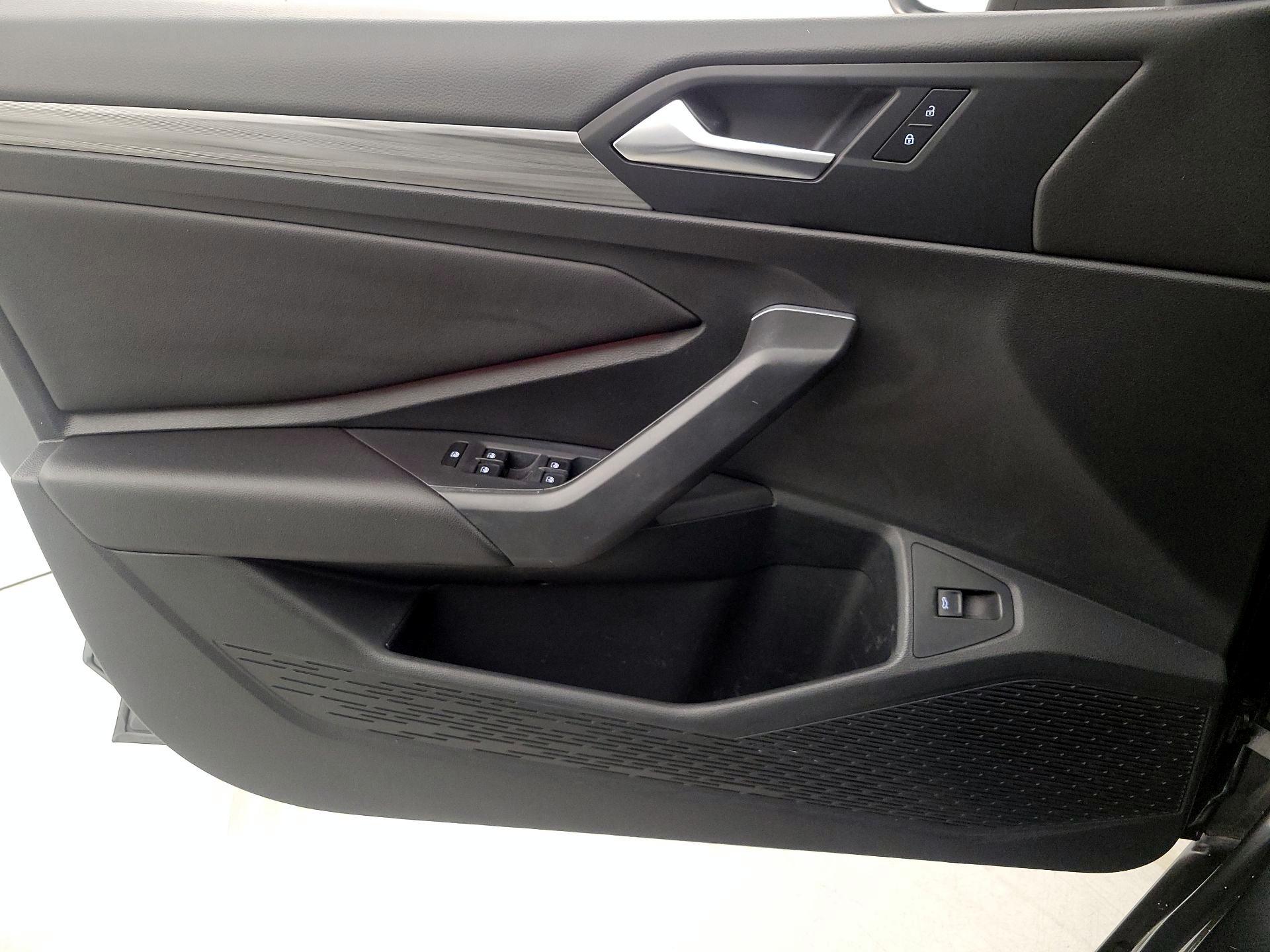 Thumbnail: 2019 Volkswagen Jetta - 12