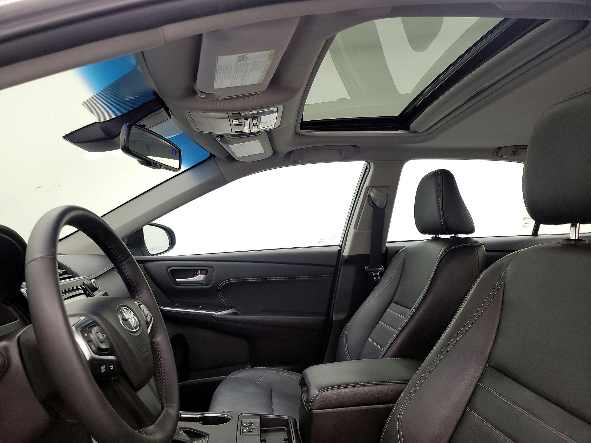 Thumbnail: 2017 Toyota Camry - 19