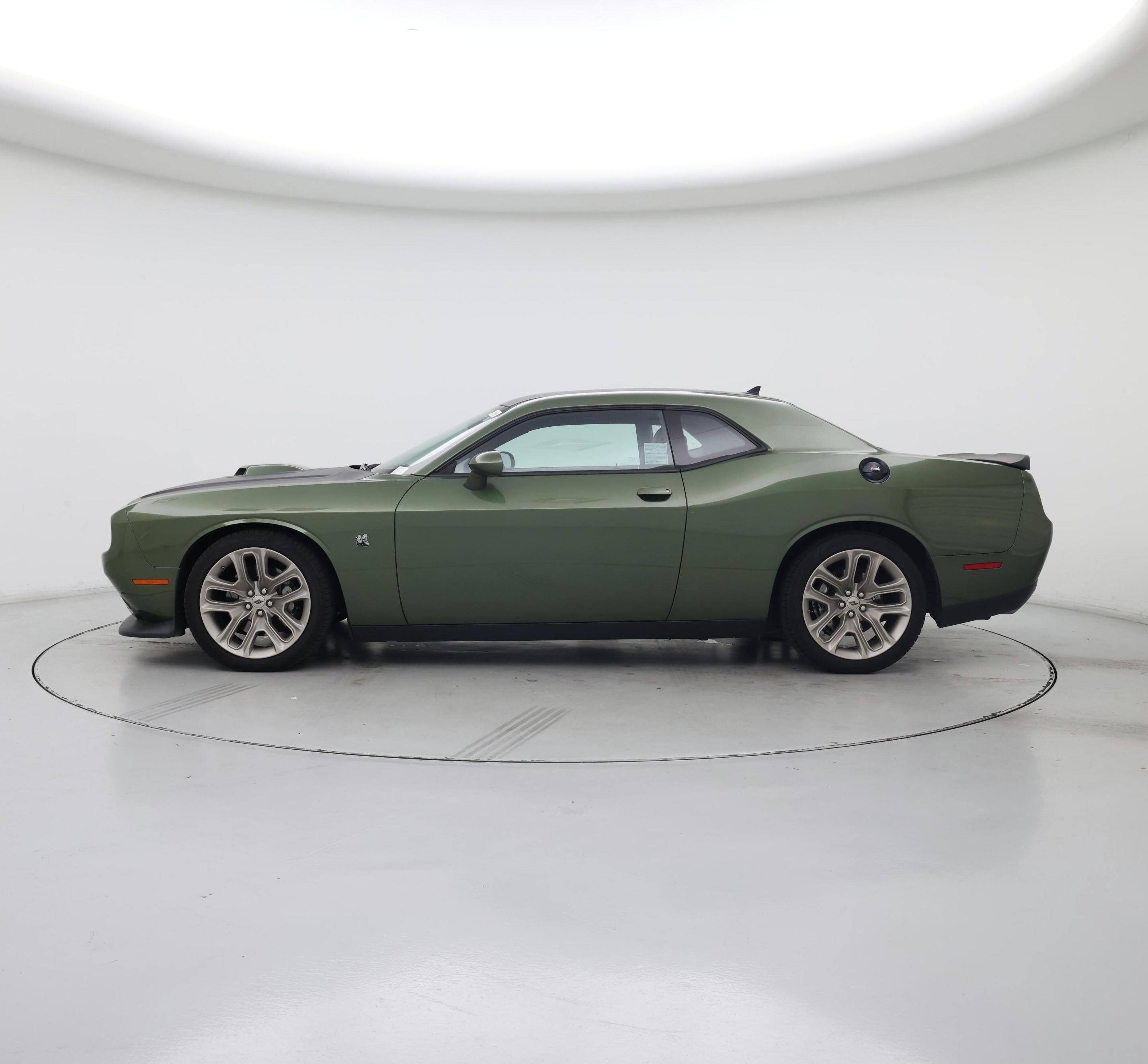 Thumbnail: 2020 Dodge Challenger - 3