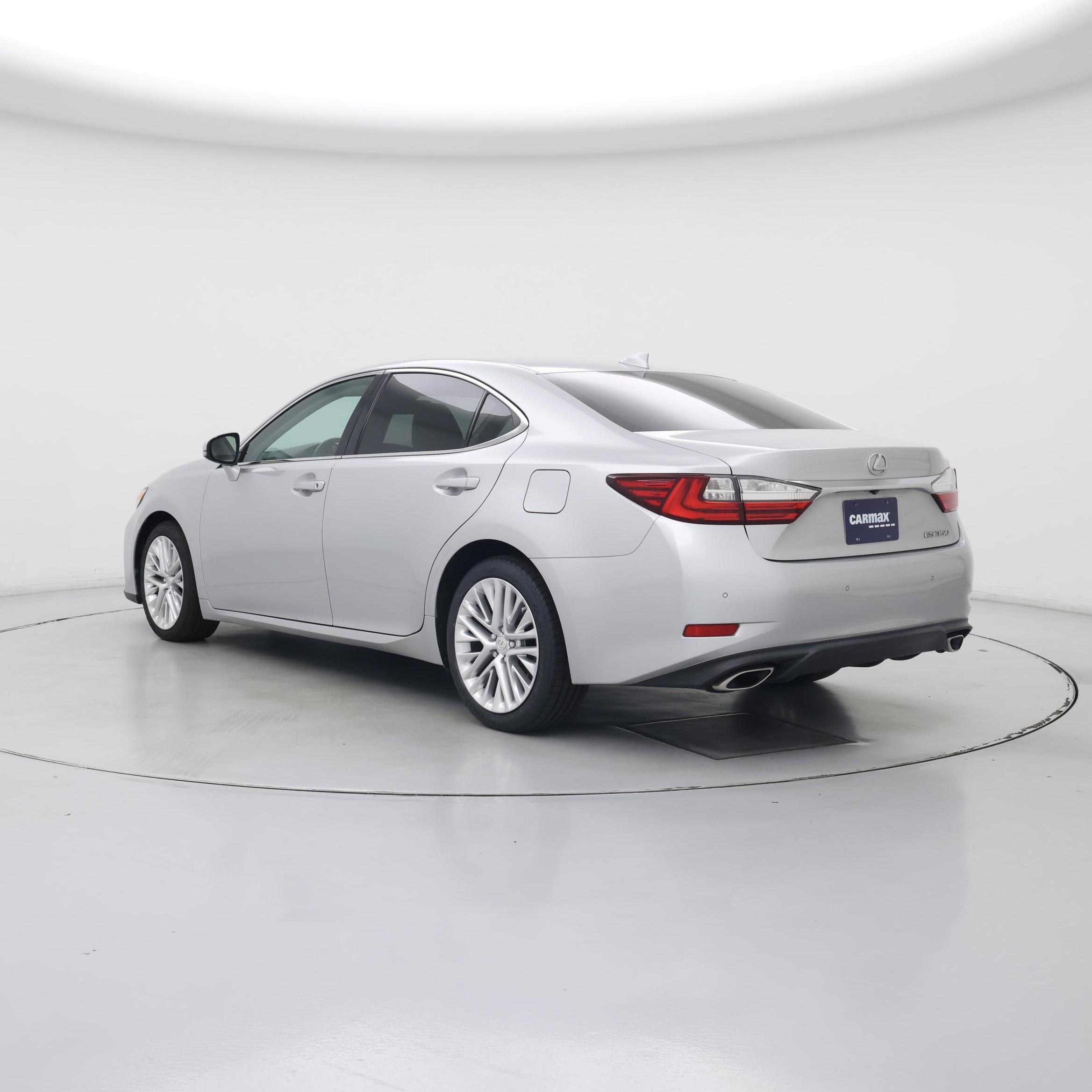 Thumbnail: 2016 Lexus ES - 2