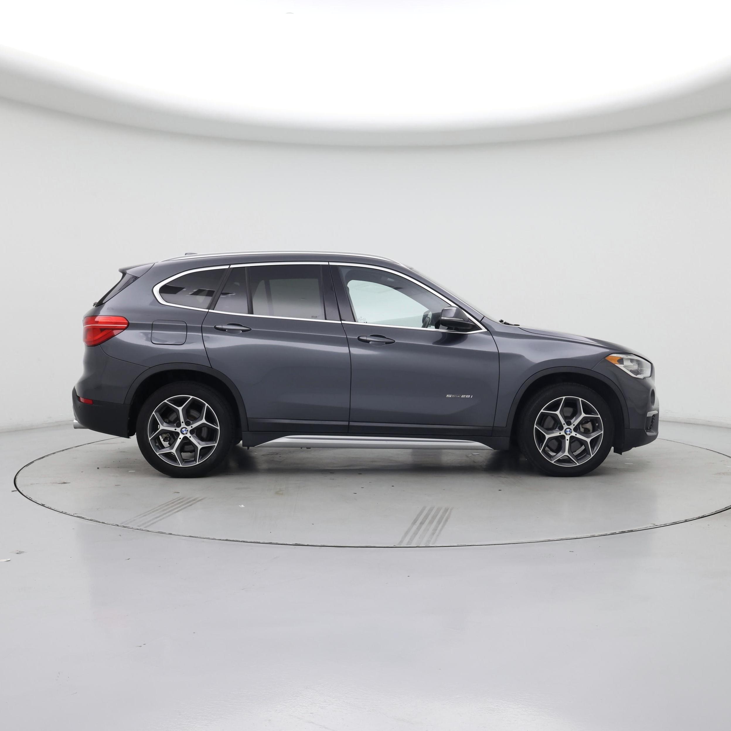 Thumbnail: 2017 BMW X1 - 7