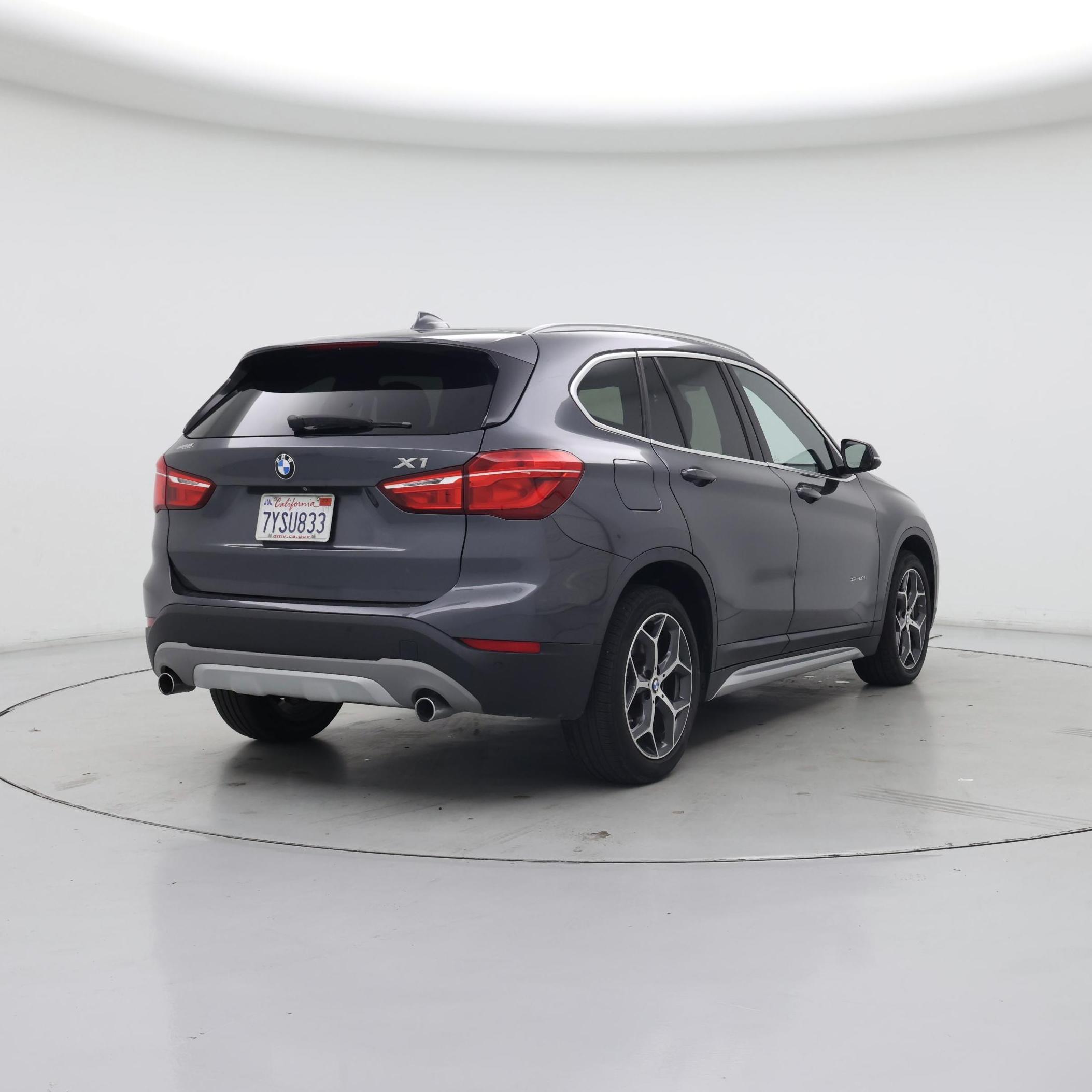 Thumbnail: 2017 BMW X1 - 8