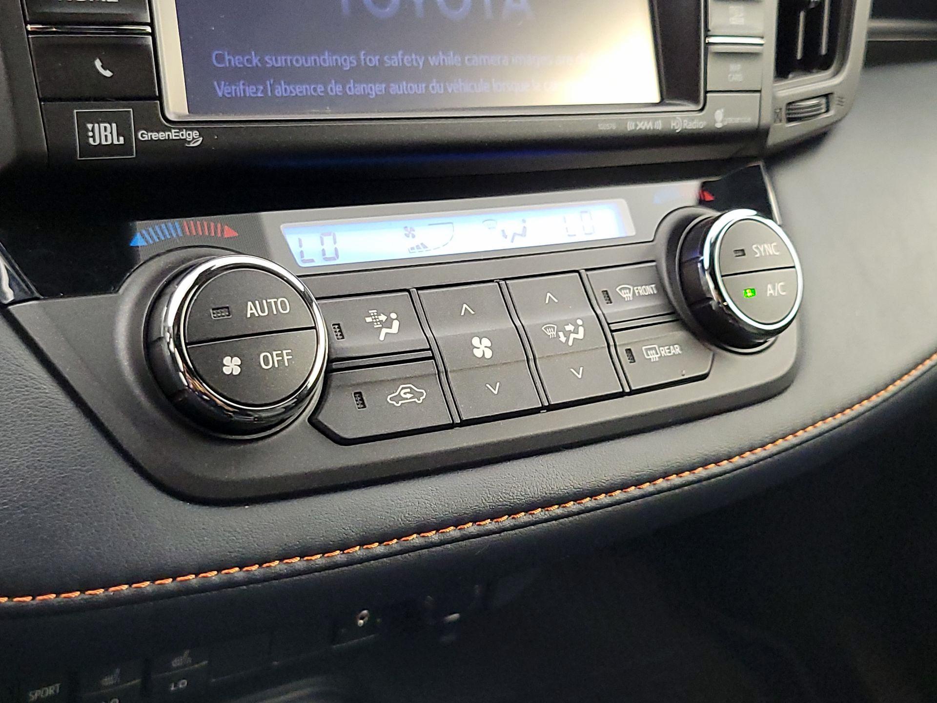 Thumbnail: 2018 Toyota RAV4 - 16