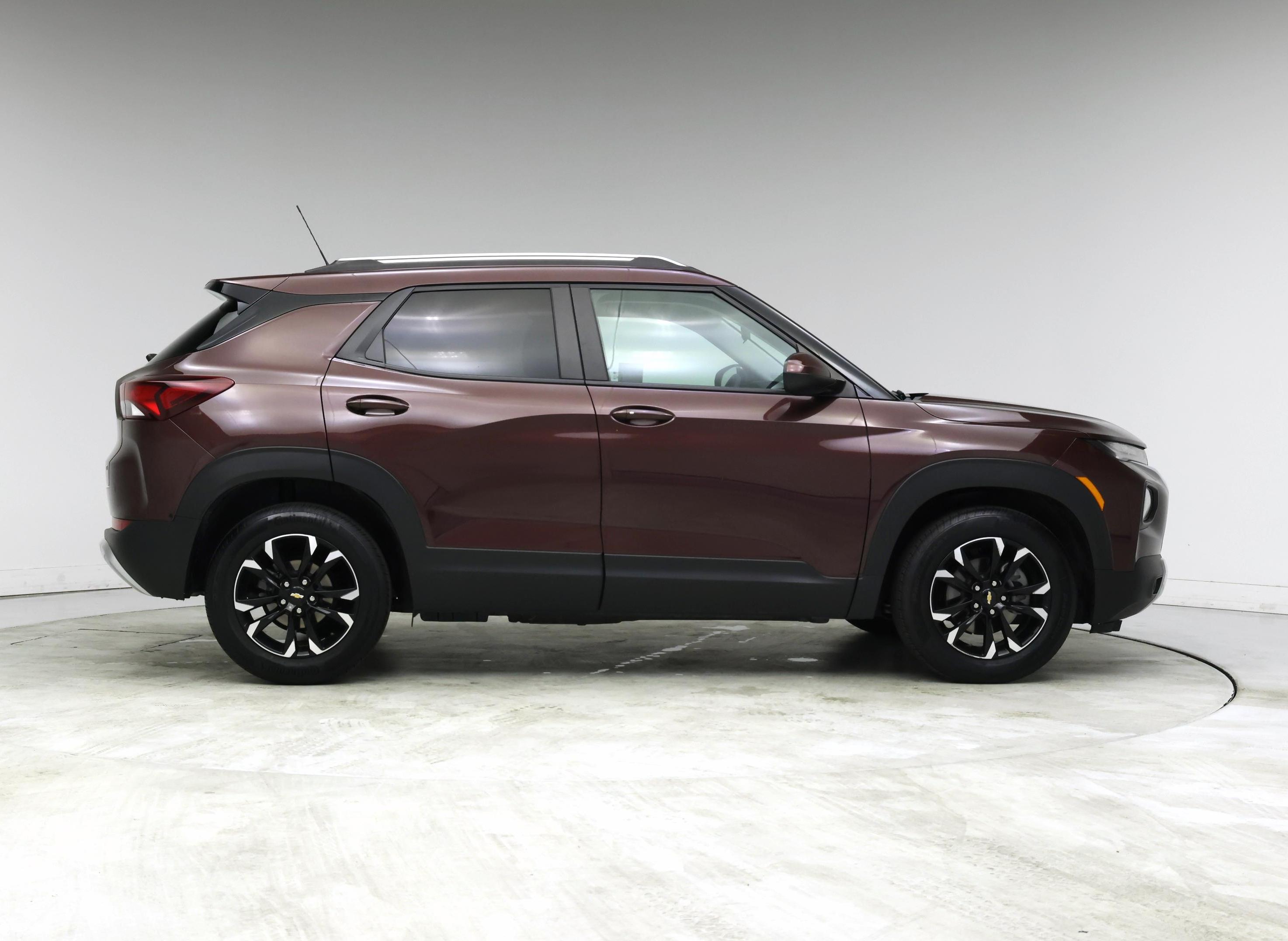 Thumbnail: 2023 Chevrolet TrailBlazer - 7