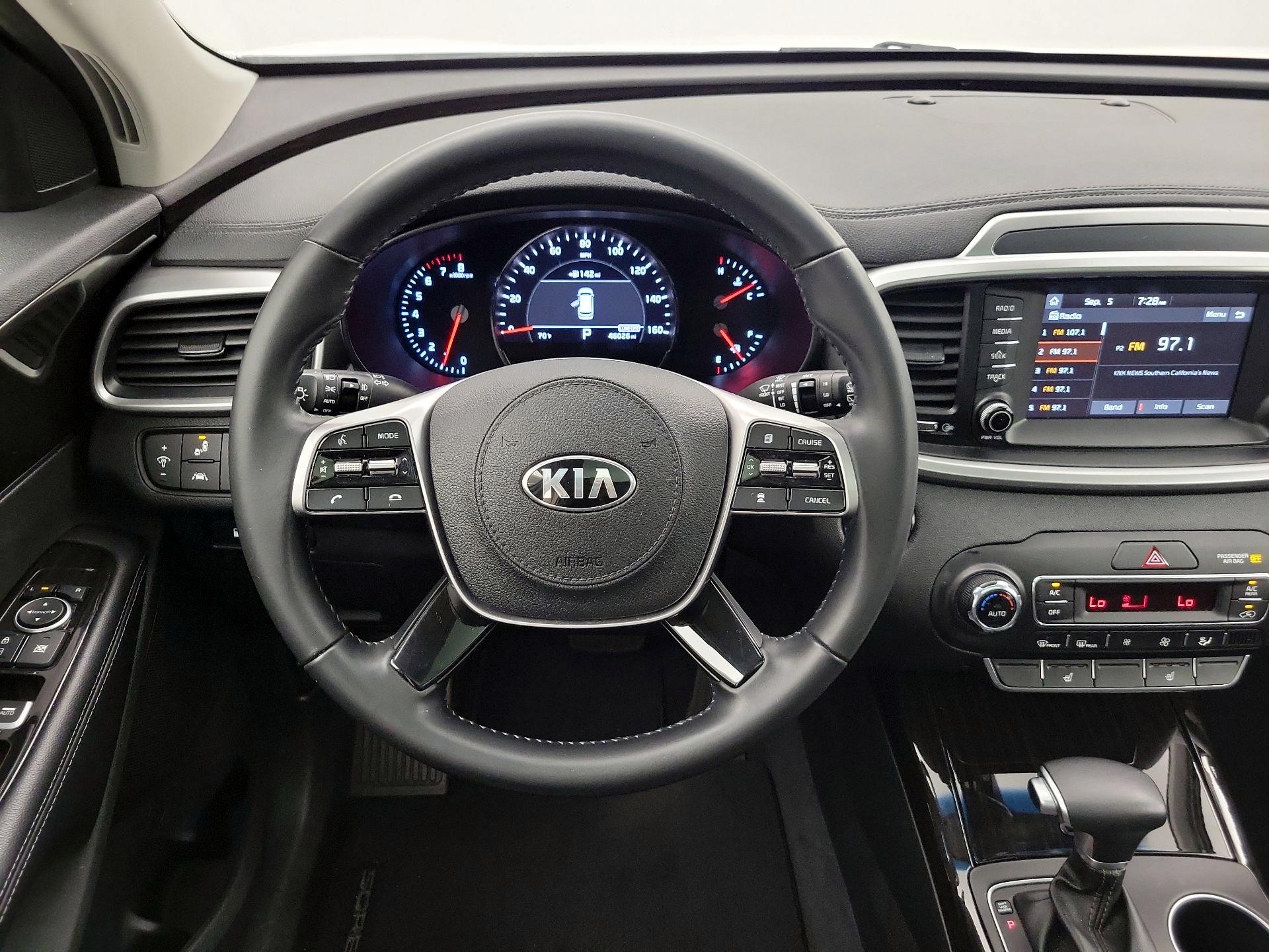Thumbnail: 2020 Kia Sorento - 10