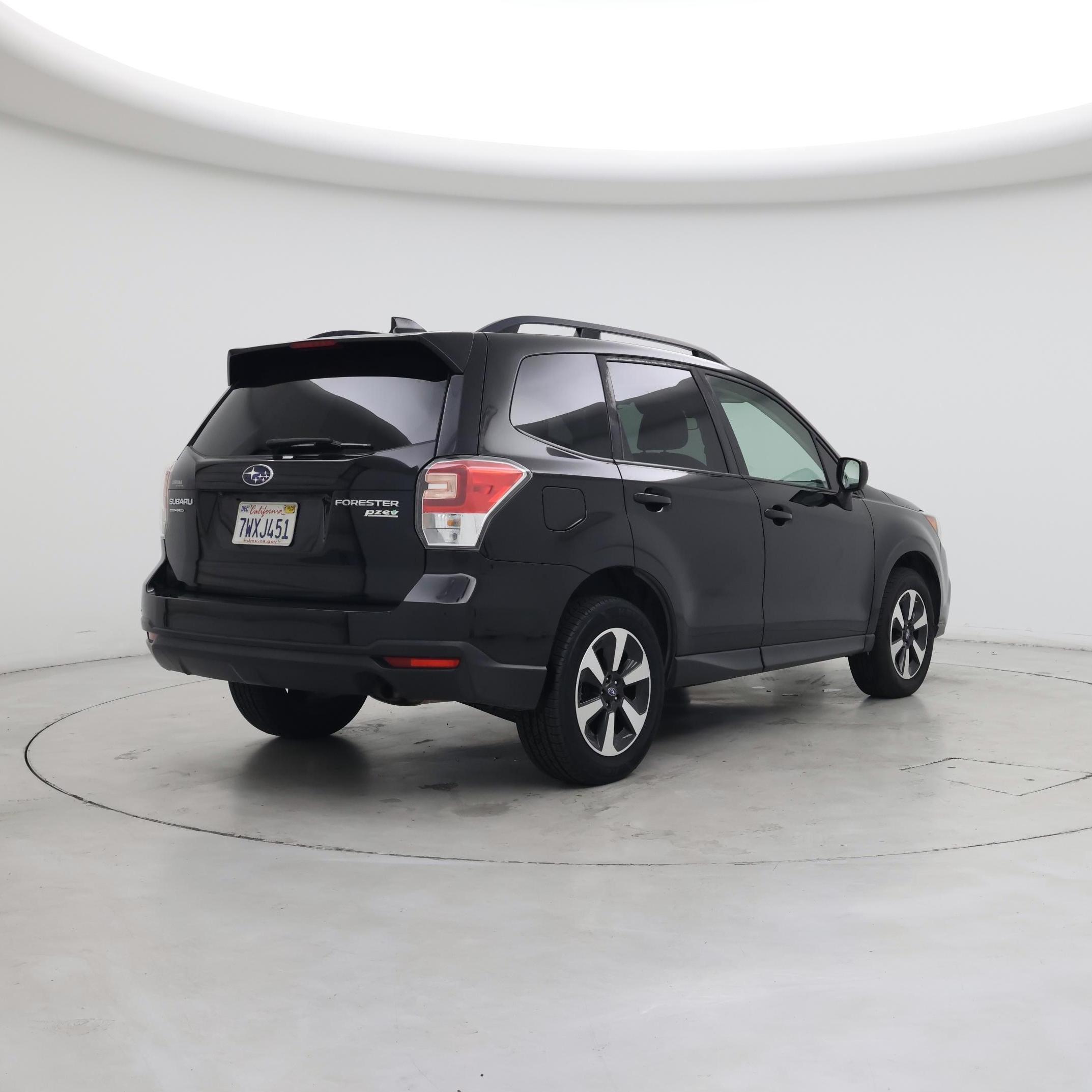 Thumbnail: 2017 Subaru Forester - 8