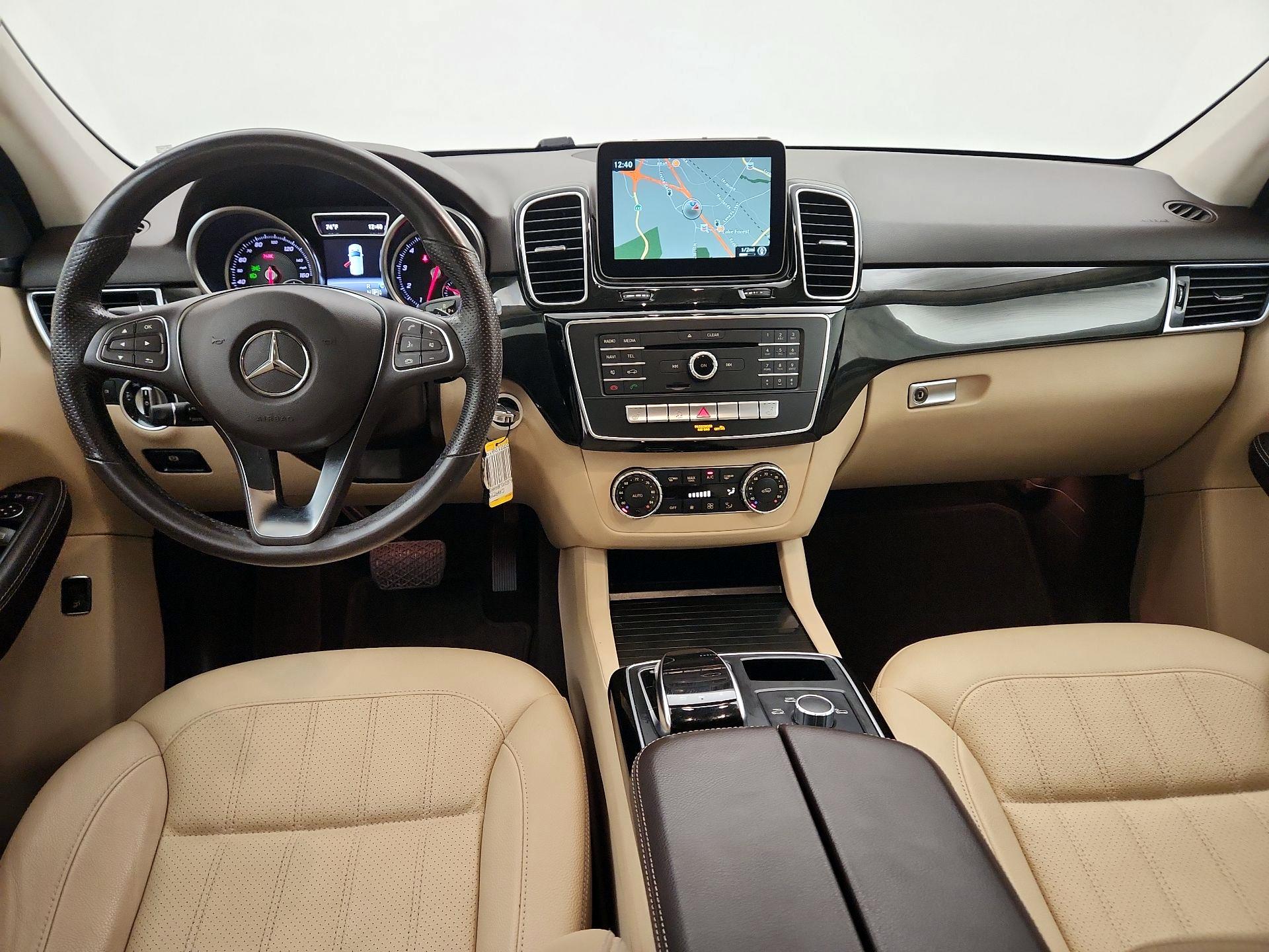 Thumbnail: 2017 Mercedes-Benz GLE - 9