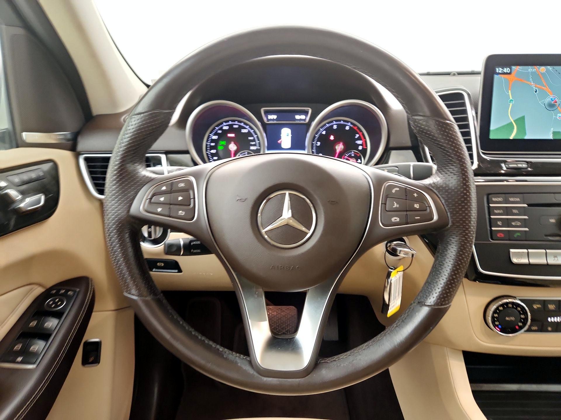 Thumbnail: 2017 Mercedes-Benz GLE - 10