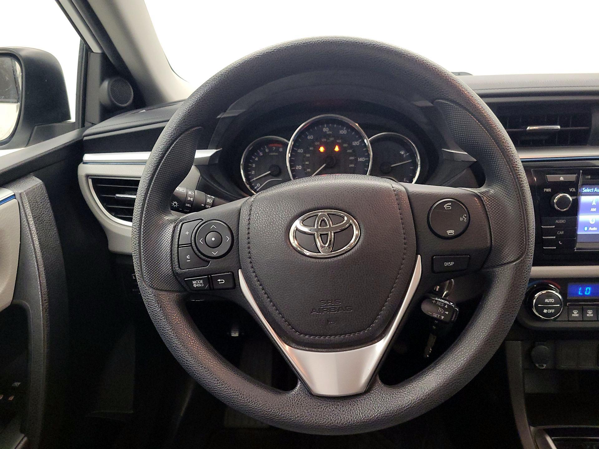 Thumbnail: 2015 Toyota Corolla - 10