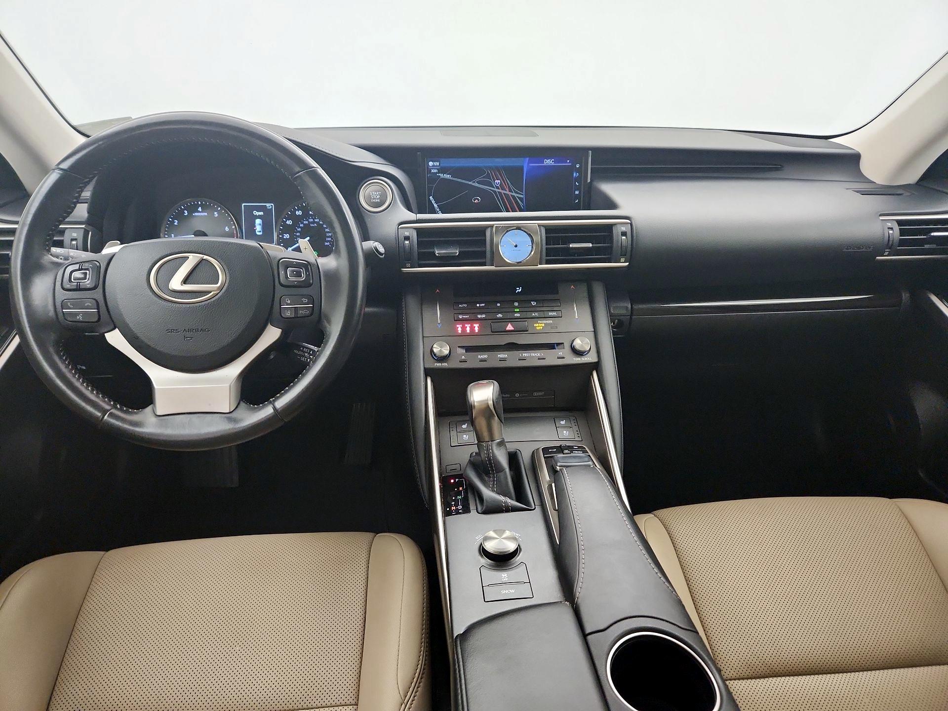 Thumbnail: 2019 Lexus IS - 9
