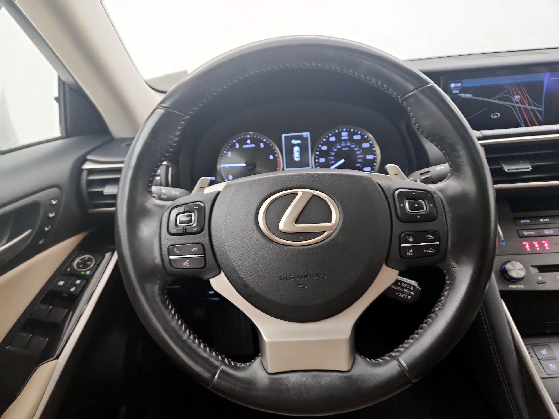 Thumbnail: 2019 Lexus IS - 10