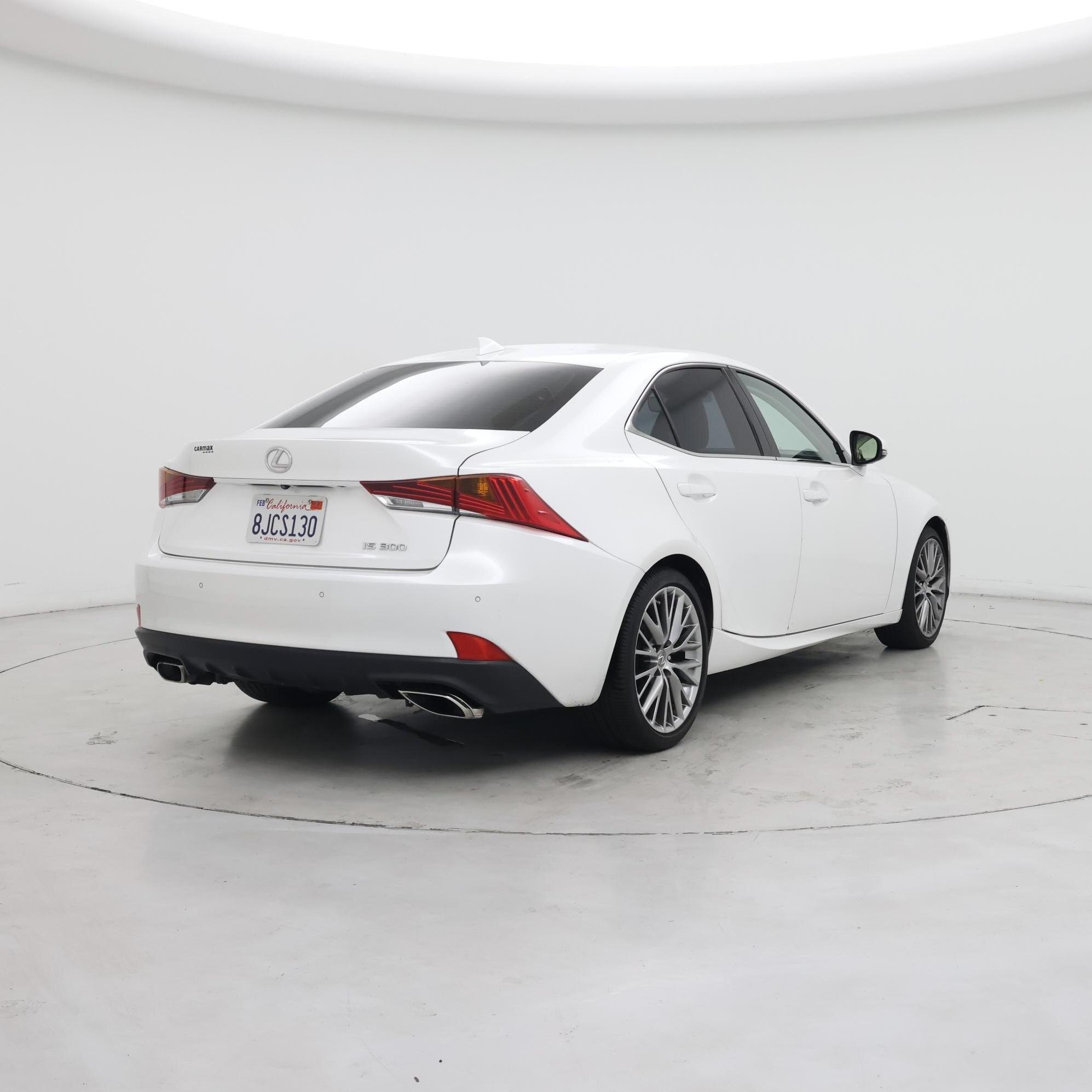 Thumbnail: 2019 Lexus IS - 8