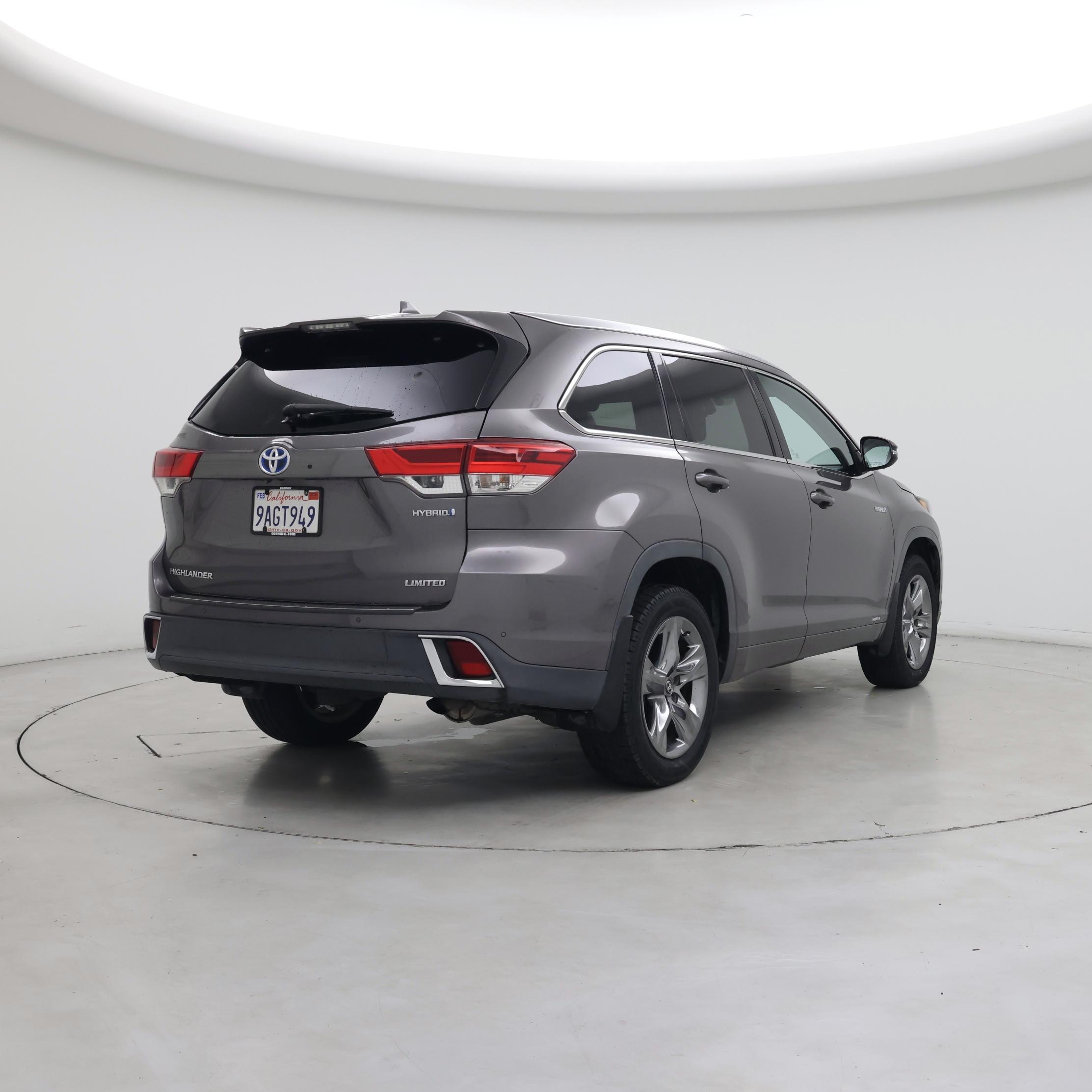 Thumbnail: 2019 Toyota Highlander - 8