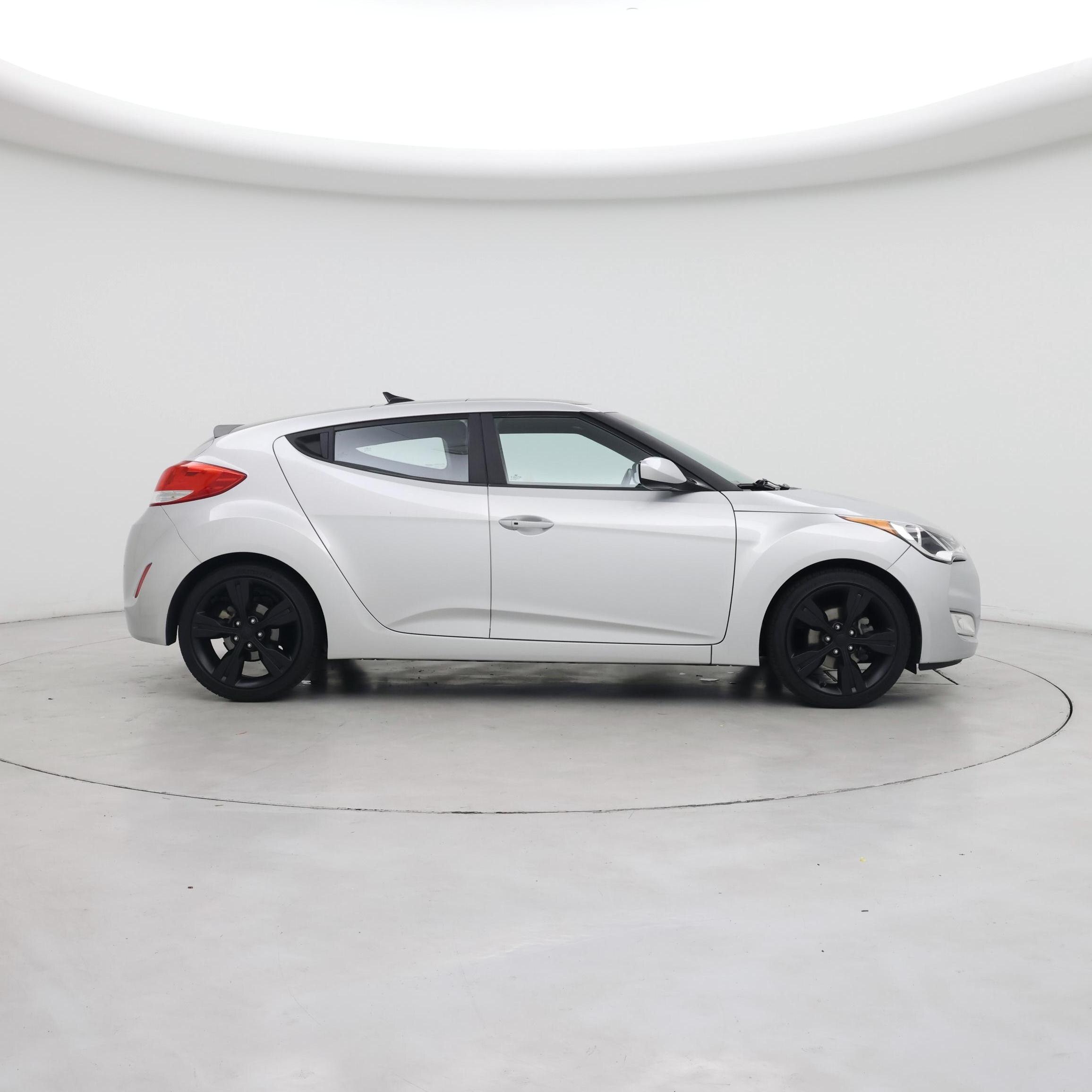 Thumbnail: 2016 Hyundai Veloster - 7