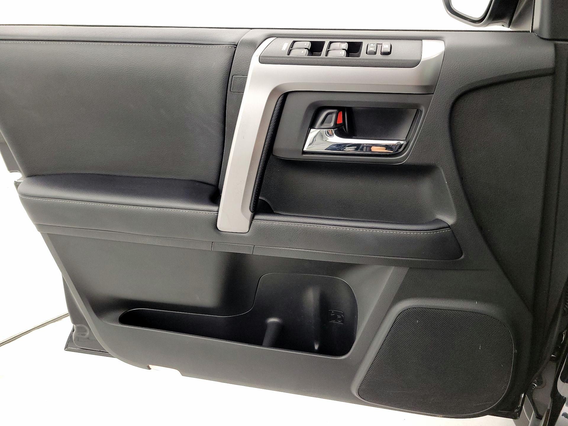 Thumbnail: 2021 Toyota 4Runner - 12