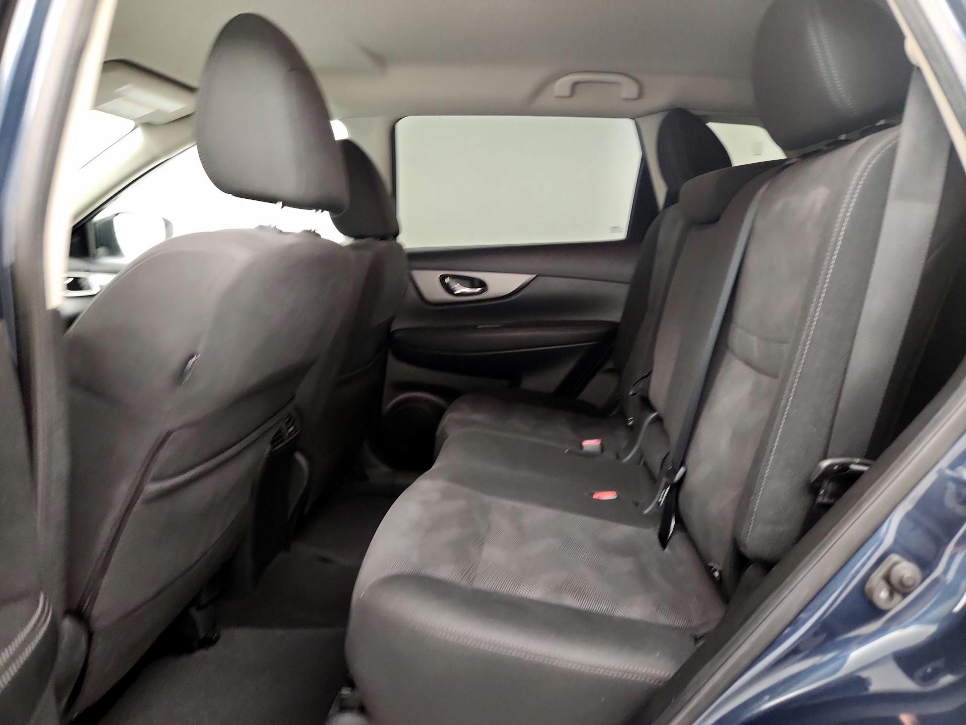 Thumbnail: 2016 Nissan Rogue - 19