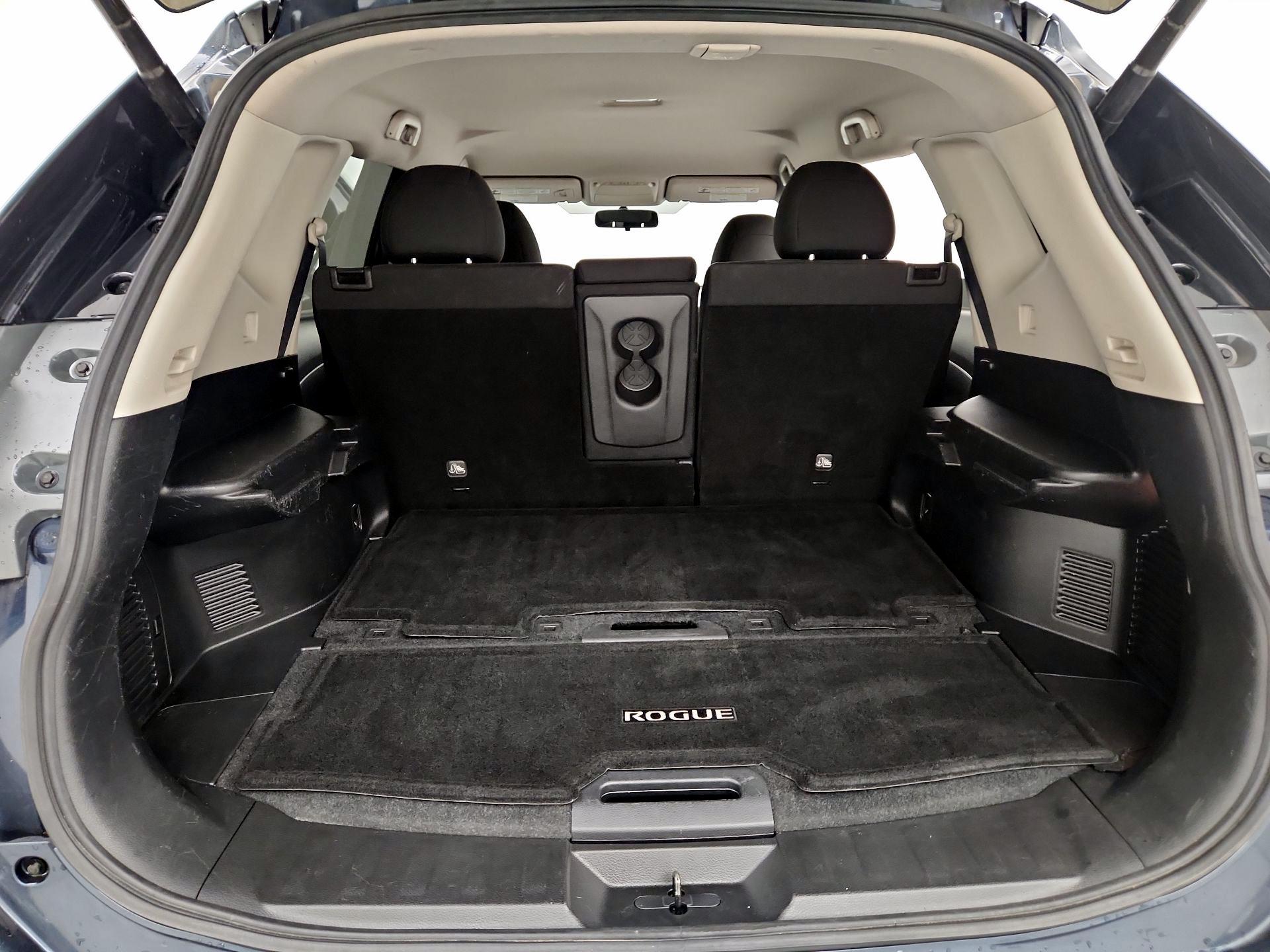 Thumbnail: 2016 Nissan Rogue - 20