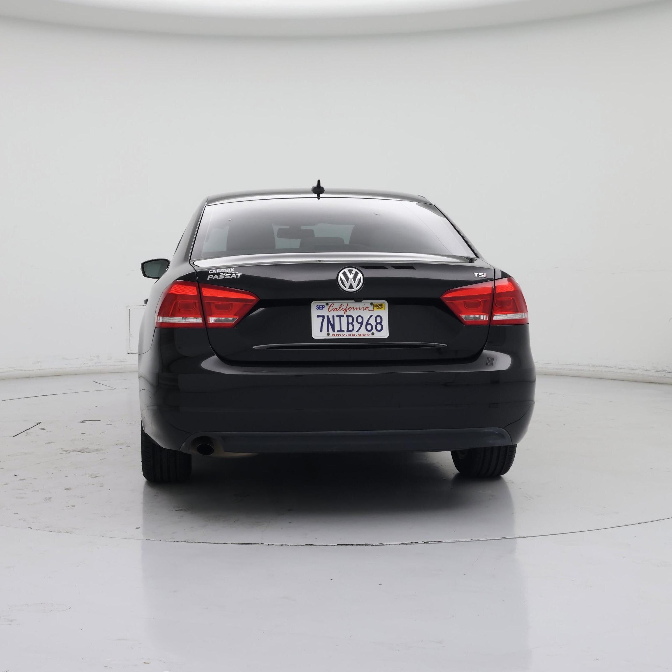 Thumbnail: 2015 Volkswagen Passat - 6