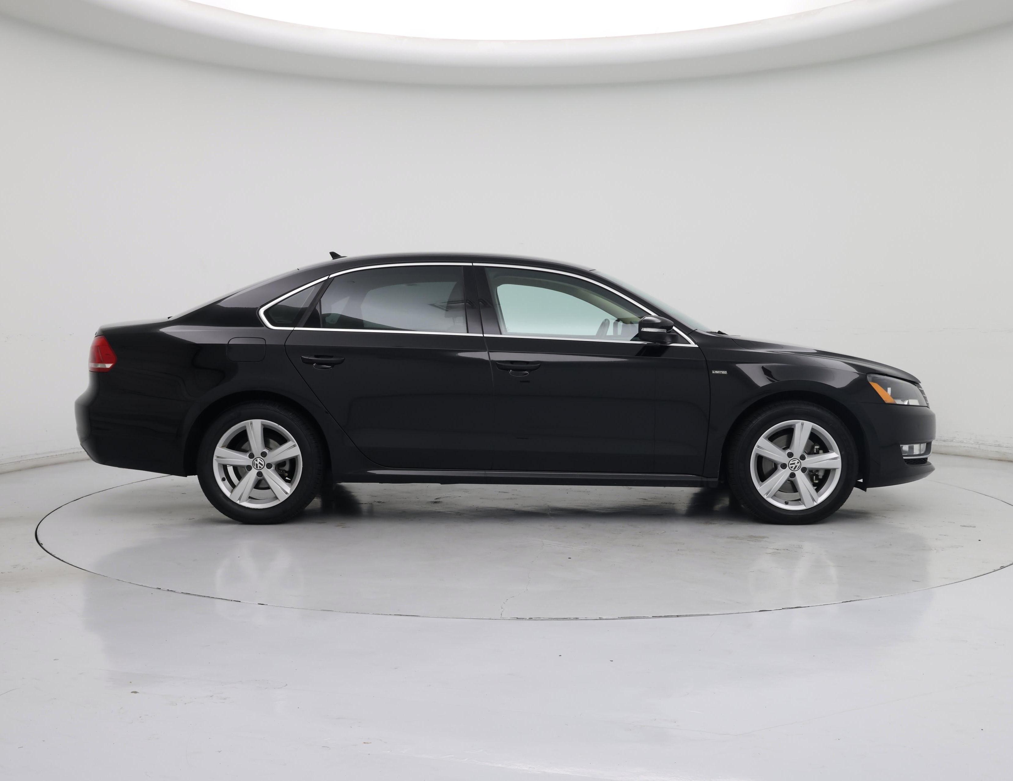Thumbnail: 2015 Volkswagen Passat - 7