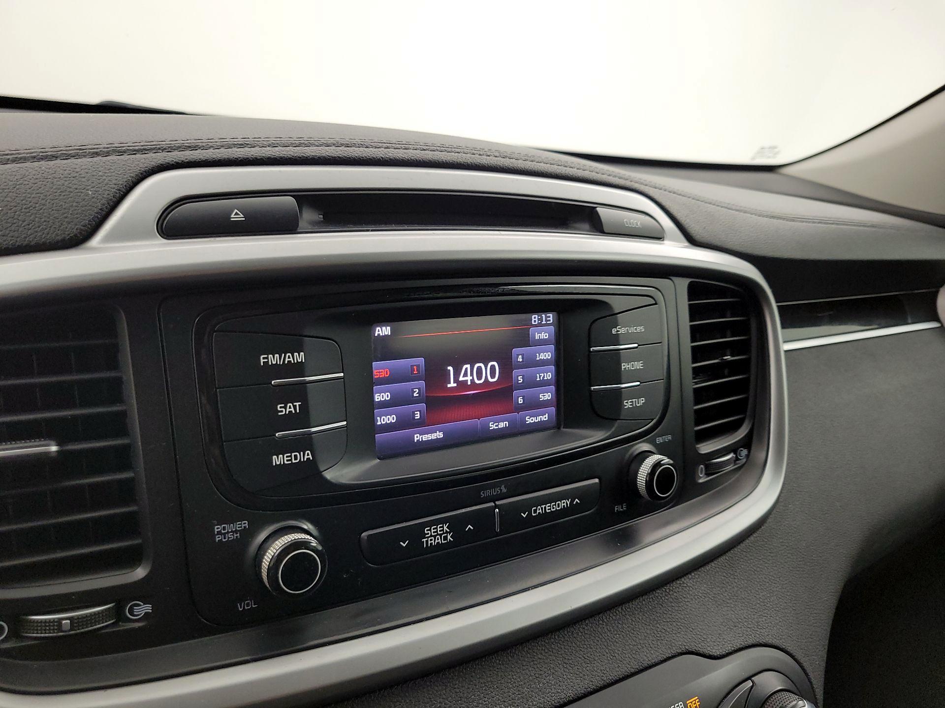 Thumbnail: 2016 Kia Sorento - 15